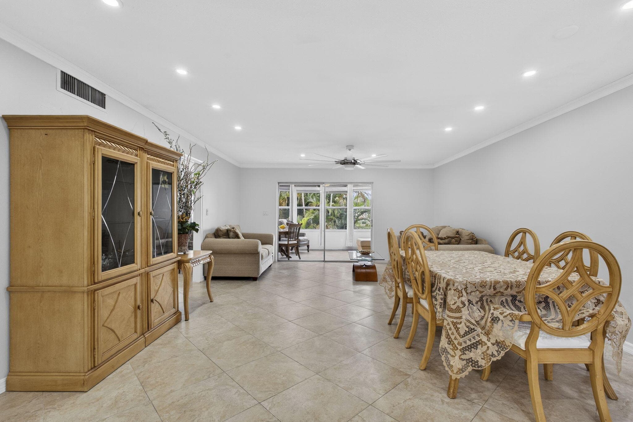59 Plymouth G, West Palm Beach, FL 33417 6