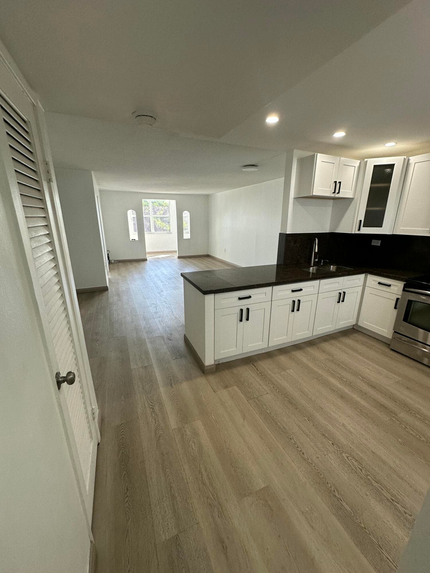 1660 NE 191st Street 404-1, Miami, FL 33179 15