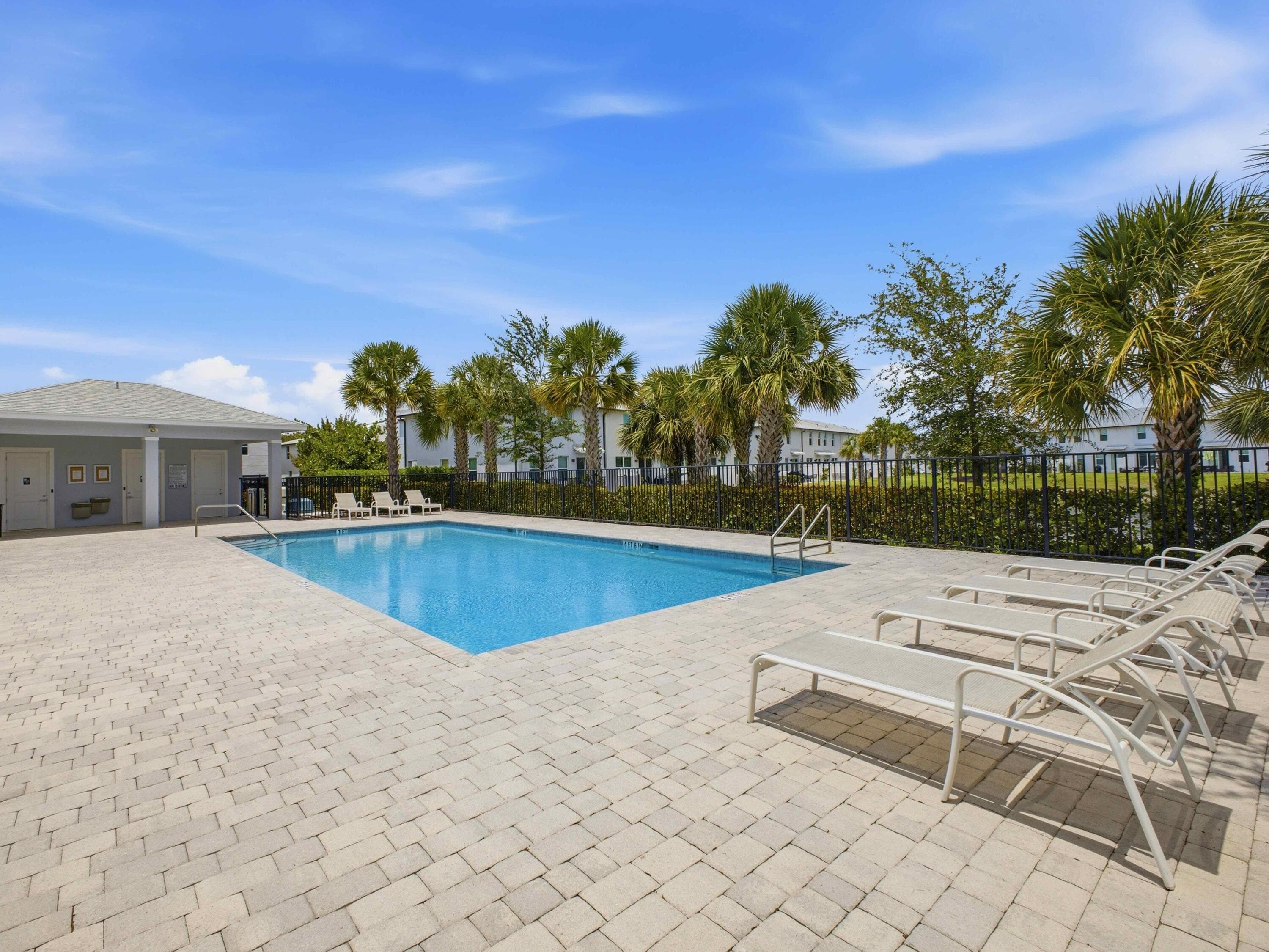 5720 Mentmore Drive, West Palm Beach, FL 33407 39