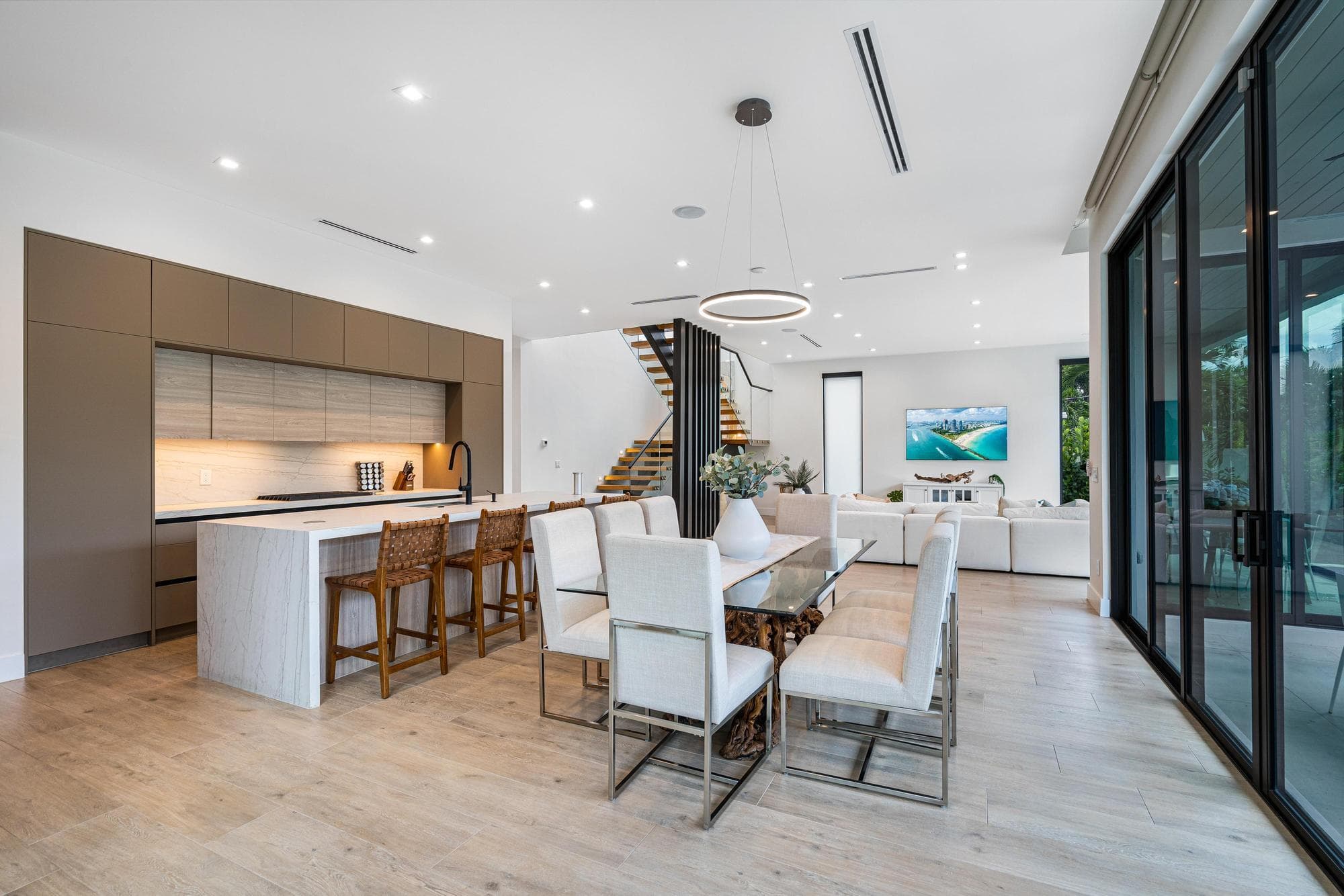 719 N Victoria Park Road, Fort Lauderdale, FL 33304 7