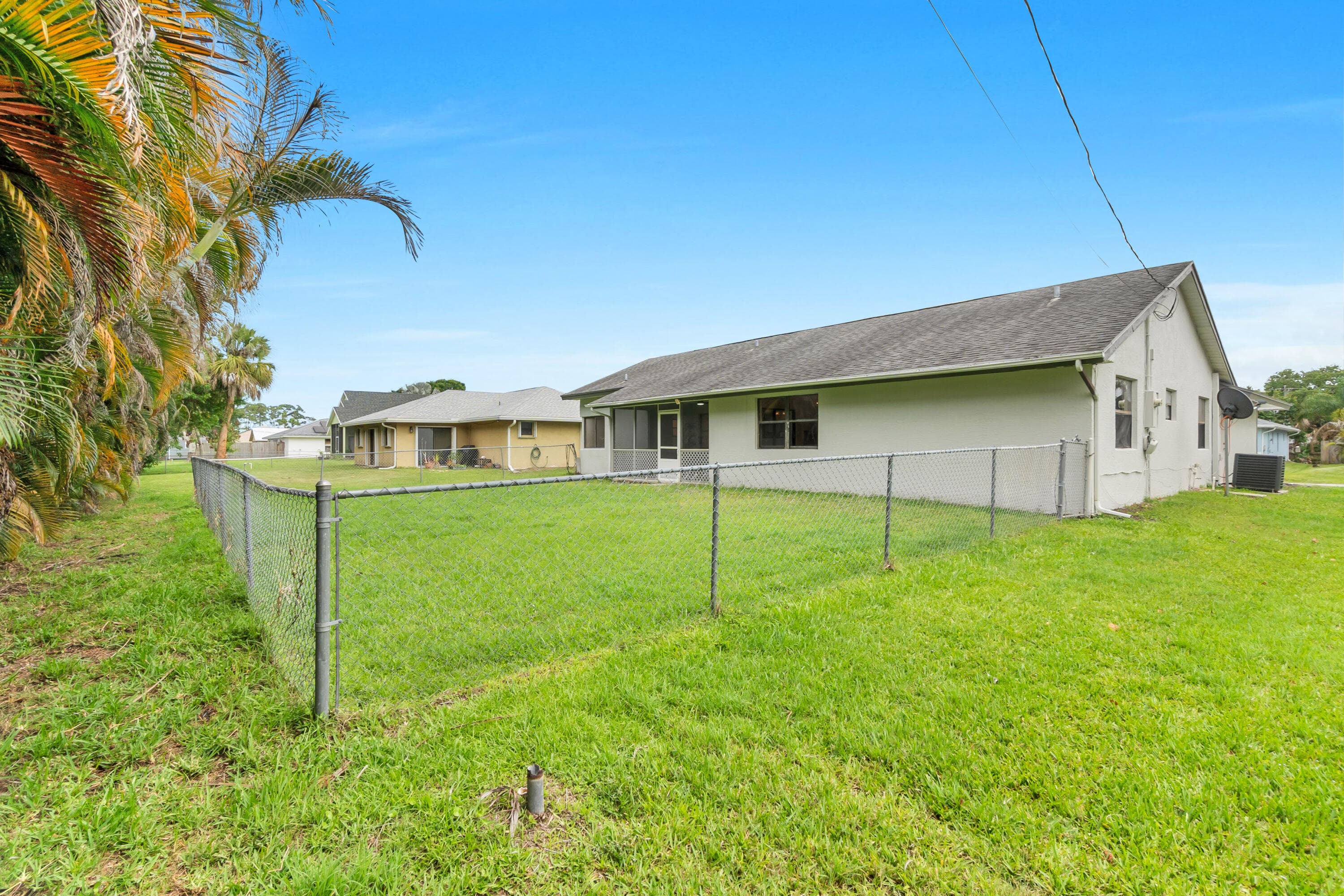 731 SE Majestic Terrace, Port St. Lucie, FL 34983 5