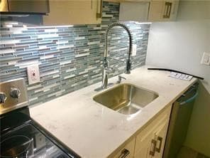 905 NE 28th Street, Wilton Manors, FL 33334 4