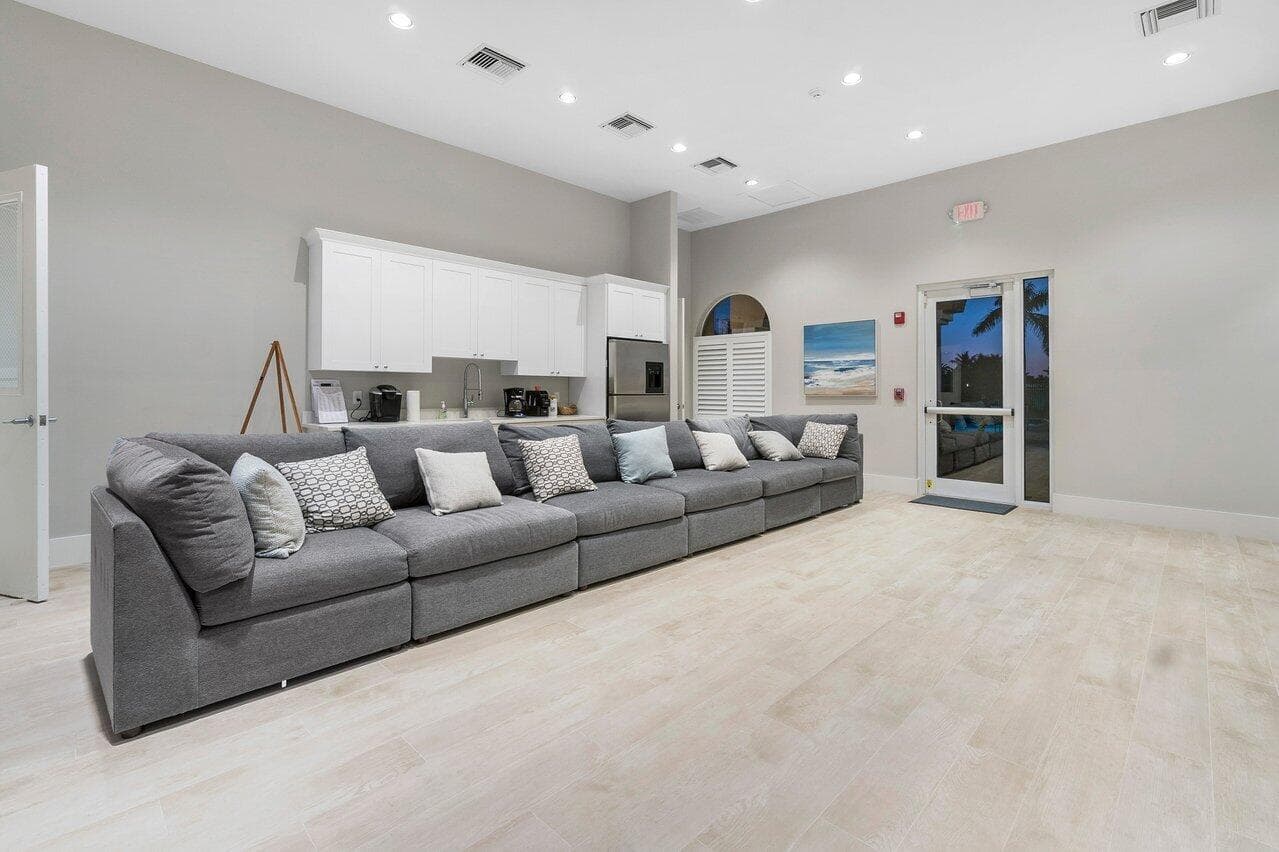 11750 Osprey Pointe Circle, Wellington, FL 33449 52