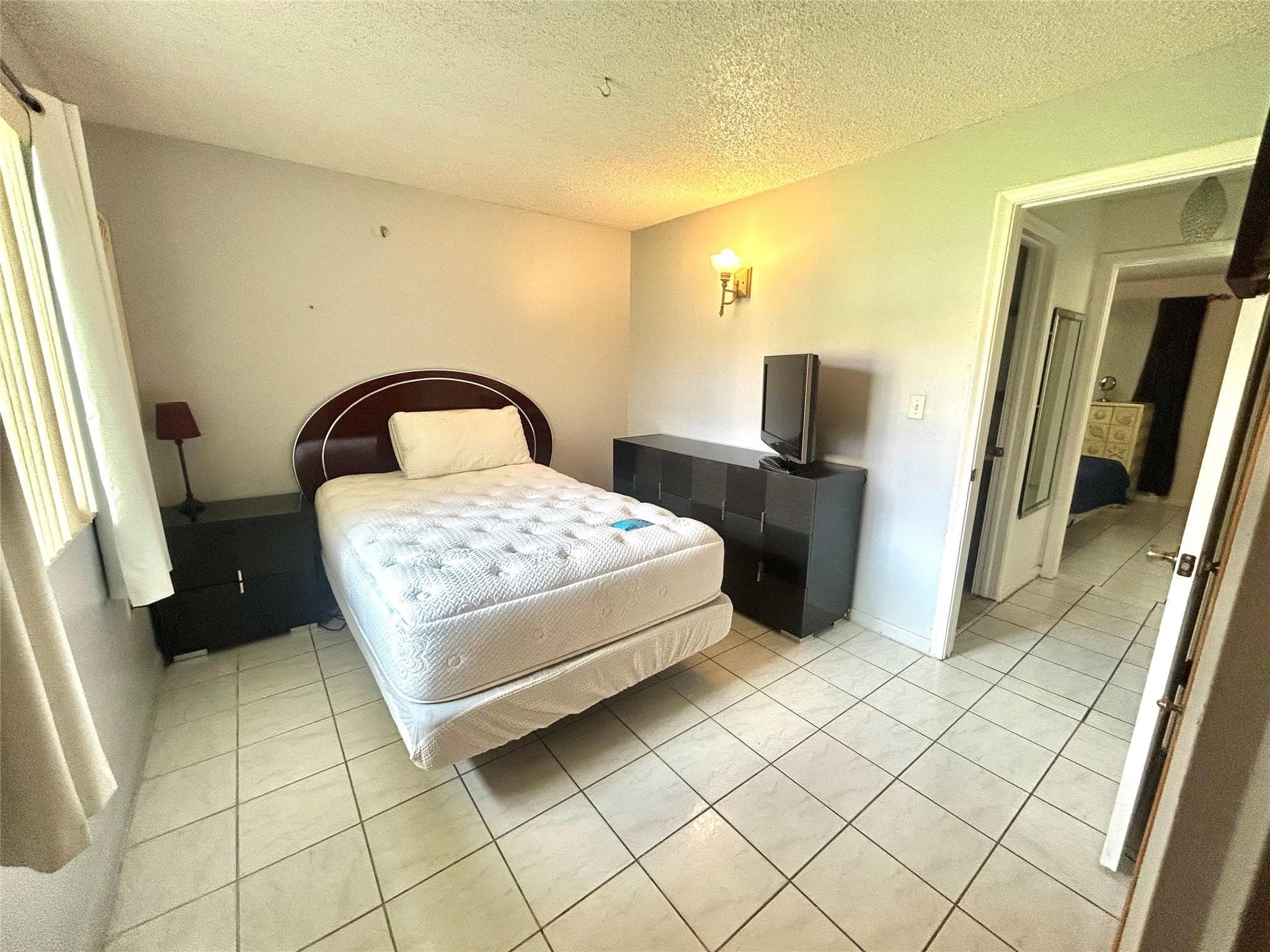 6100 Forest Hill Boulevard 101, West Palm Beach, FL 33415 5
