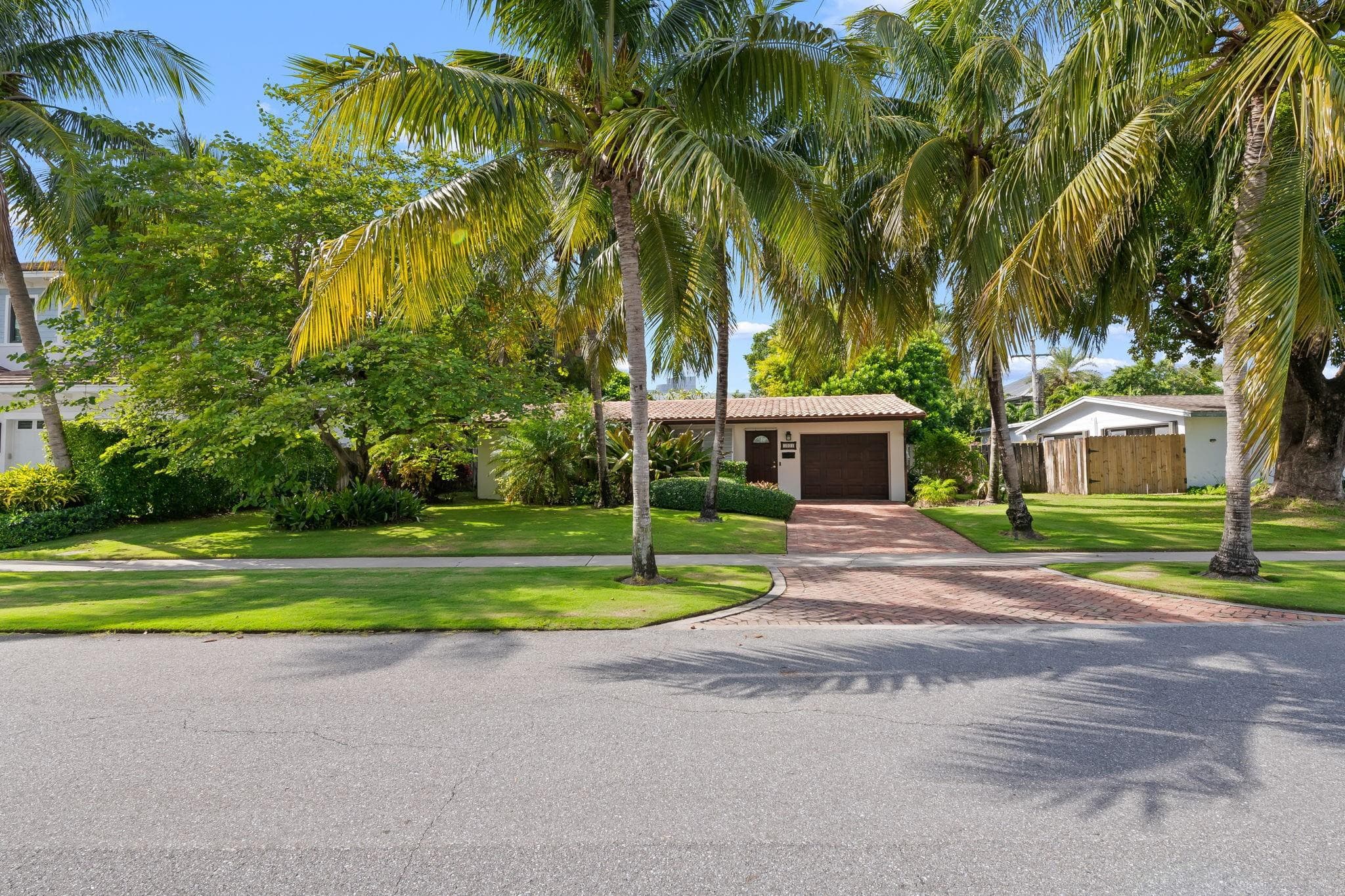 1001 NE 2nd Terrace, Boca Raton, FL 33432 5