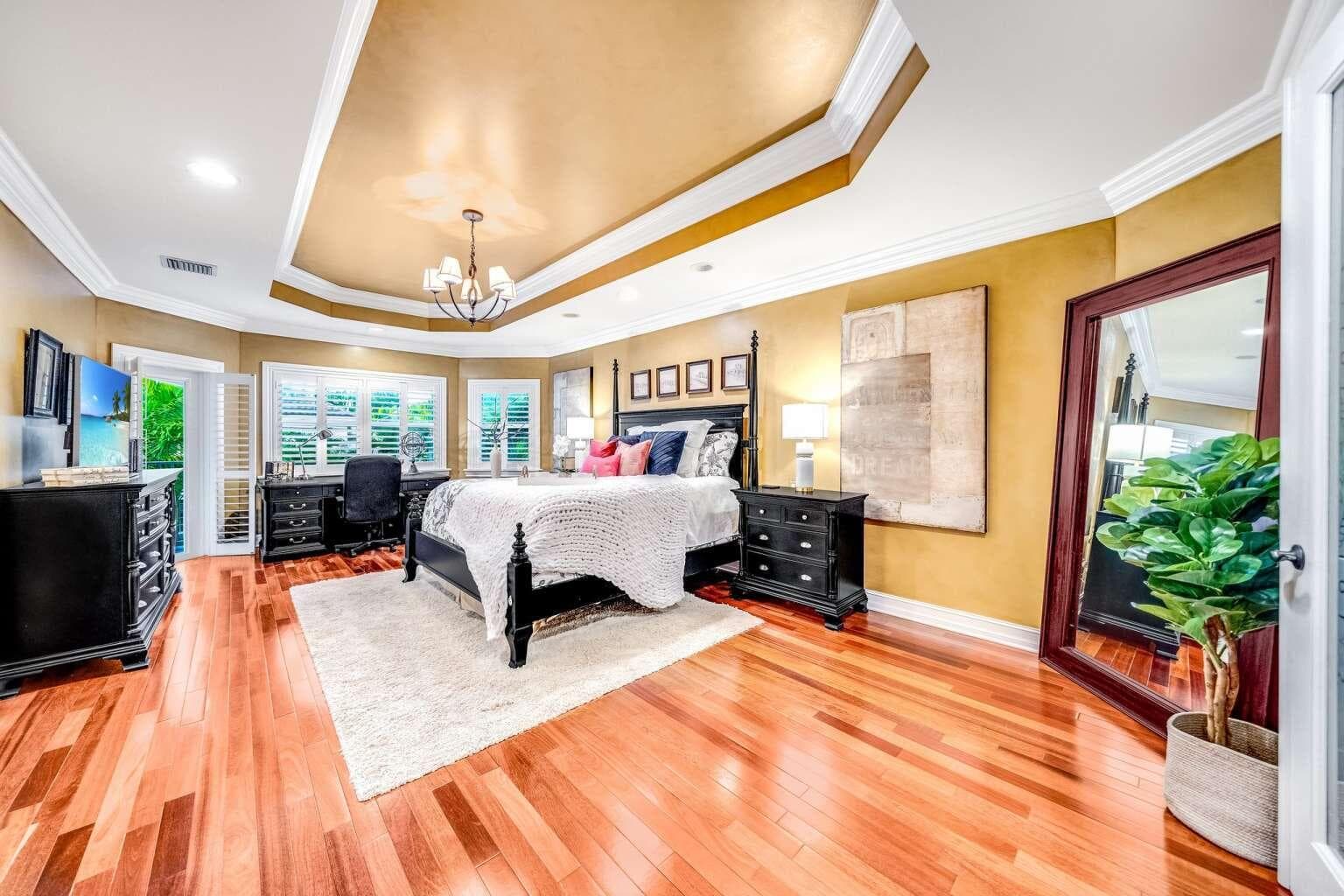 512 NE 12th Avenue, Fort Lauderdale, FL 33301 26