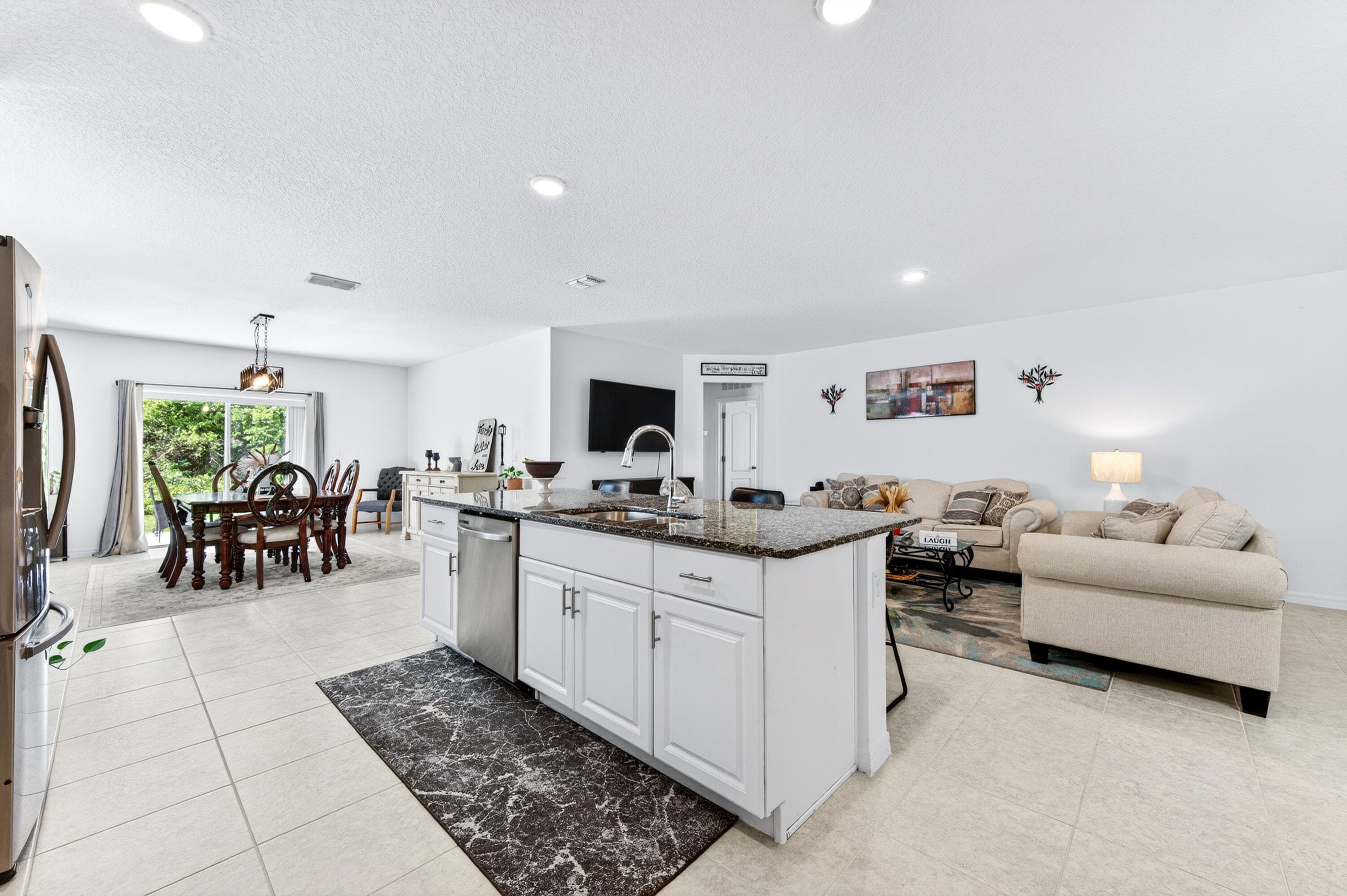 180 SE Dolphin St Street SE, Palm Bay, FL 32909 11
