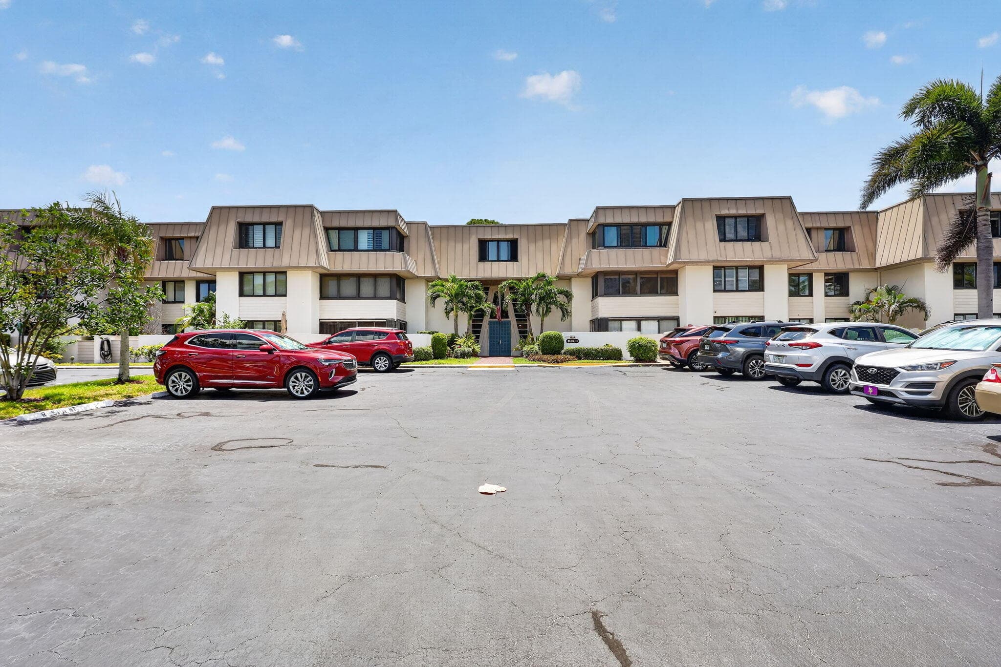 1800 SE Saint Lucie Boulevard 11-203, Stuart, FL 34996 2