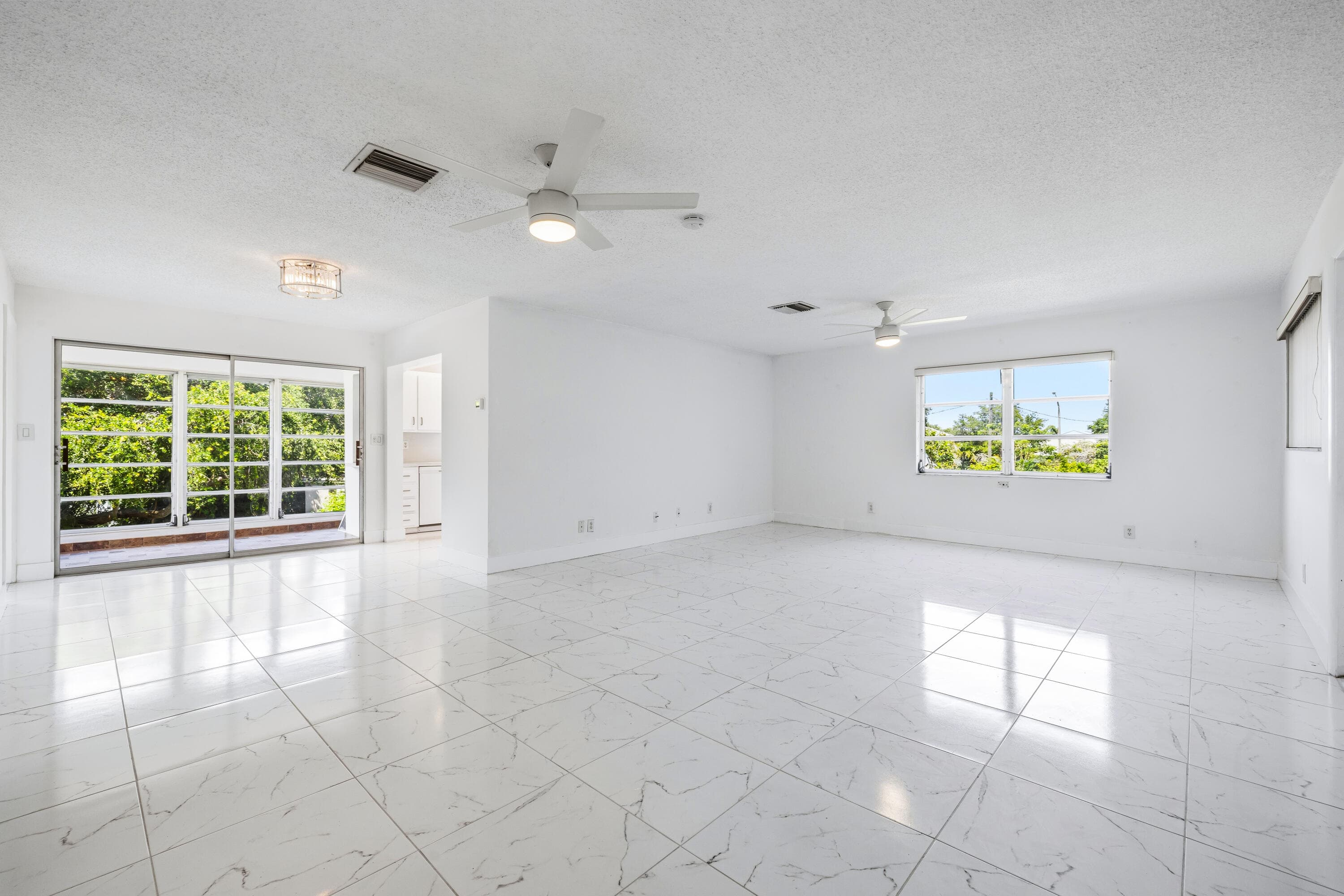 941 Crystal Lake Drive 207, Deerfield Beach, FL 33064 2