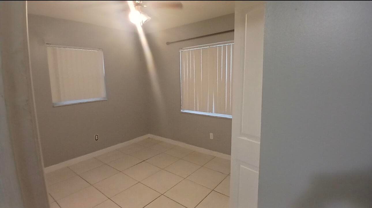 5607 Chet Drive, Orlando, FL 32818 7