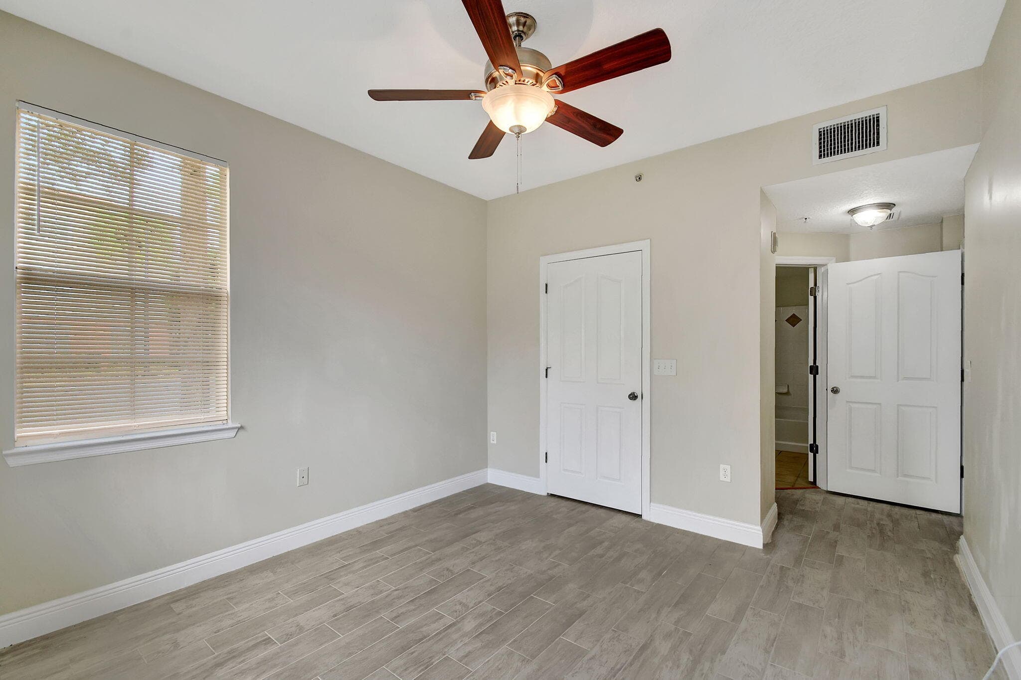9849 Baywinds Drive 8101, West Palm Beach, FL 33411 30