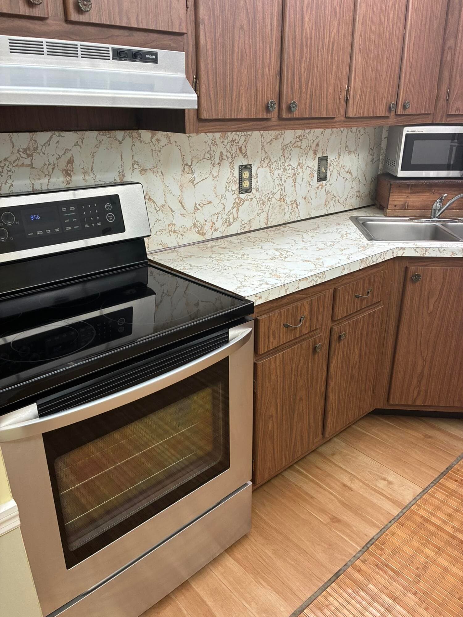 659 W Oakland Park Boulevard 204-c, Oakland Park, FL 33311 2