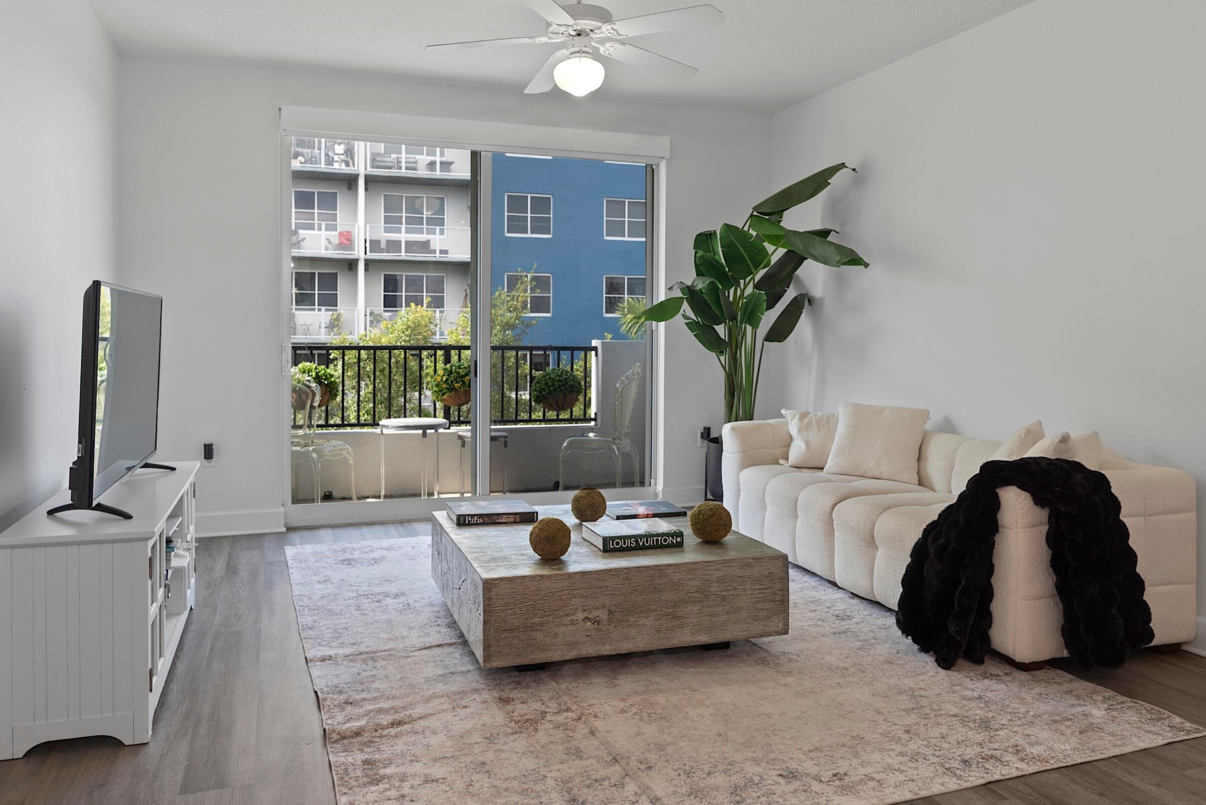 2401 NE 65th Street 502, Fort Lauderdale, FL 33308 32