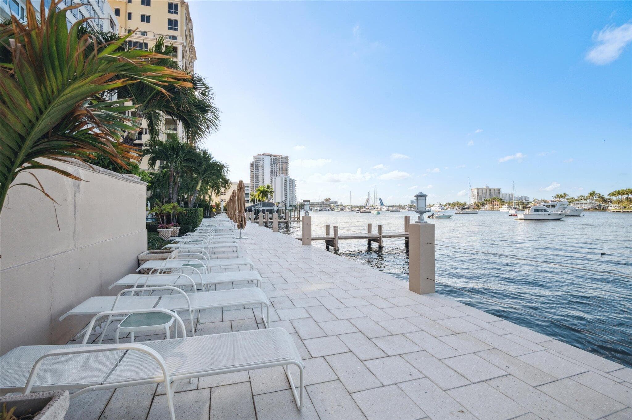 215 N Birch Road A2, Fort Lauderdale, FL 33304 23