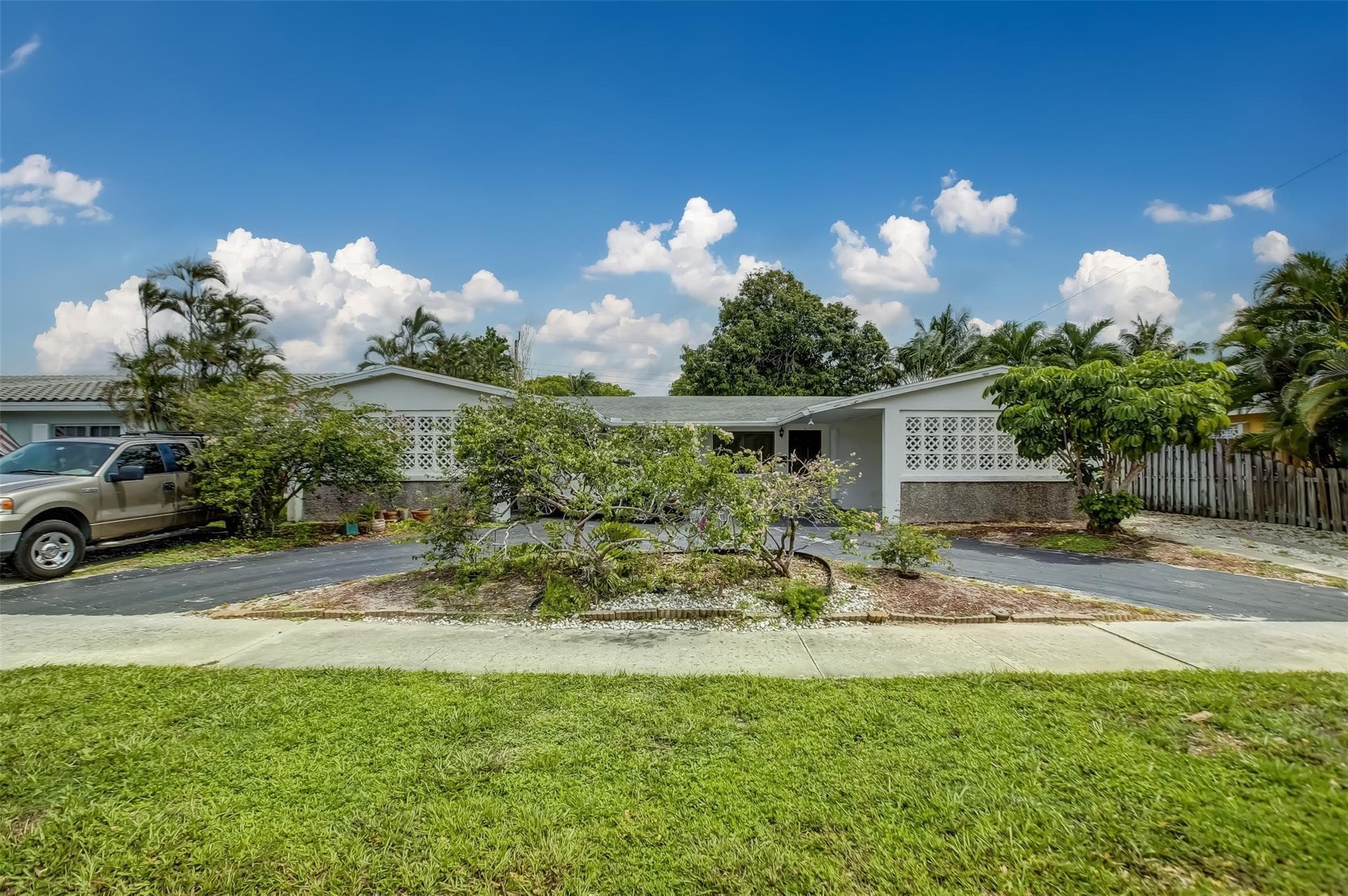 2155 NE 56th Court, Fort Lauderdale, FL 33308 3
