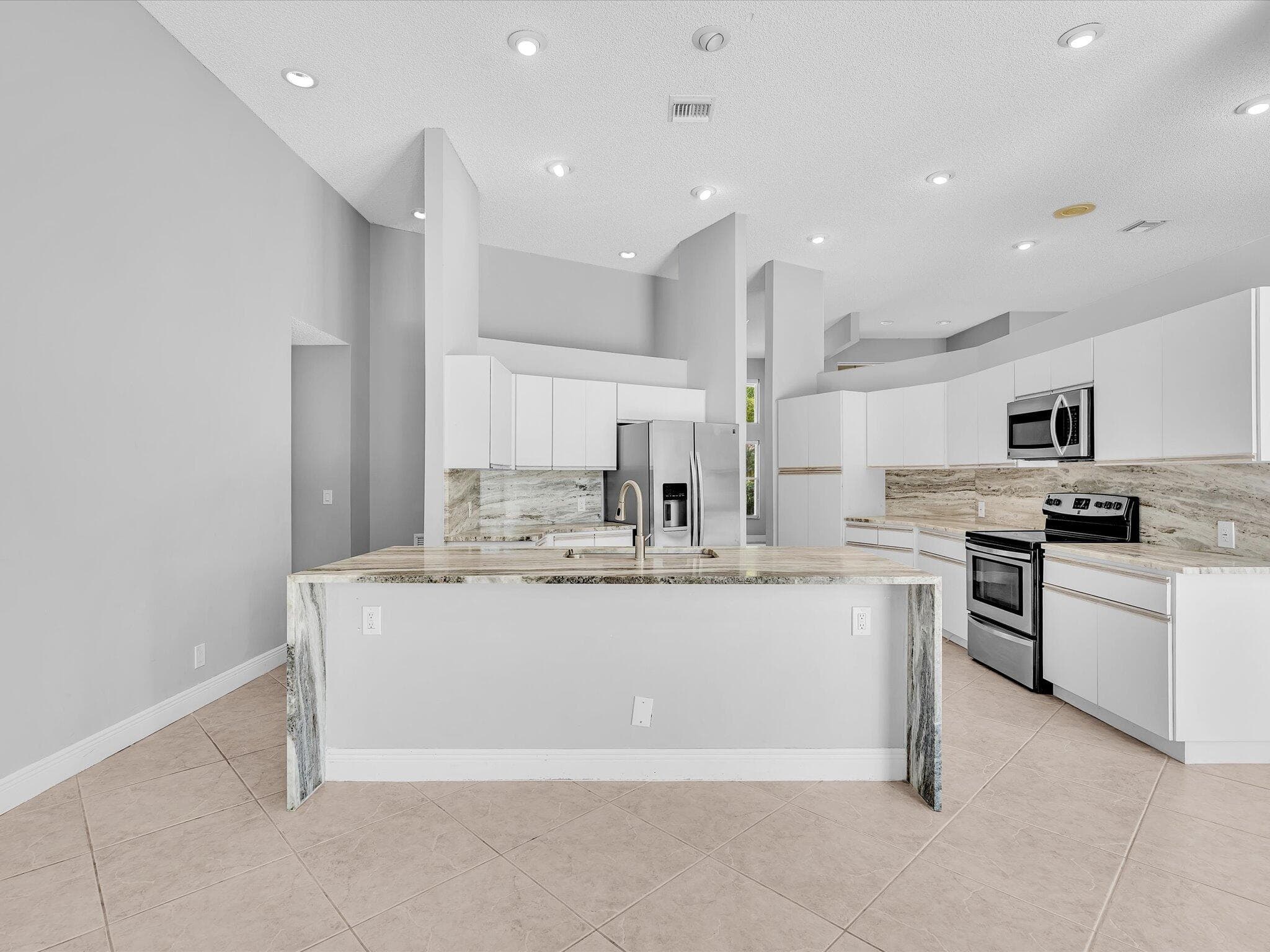 10434 NW 6th Court, Coral Springs, FL 33071 38