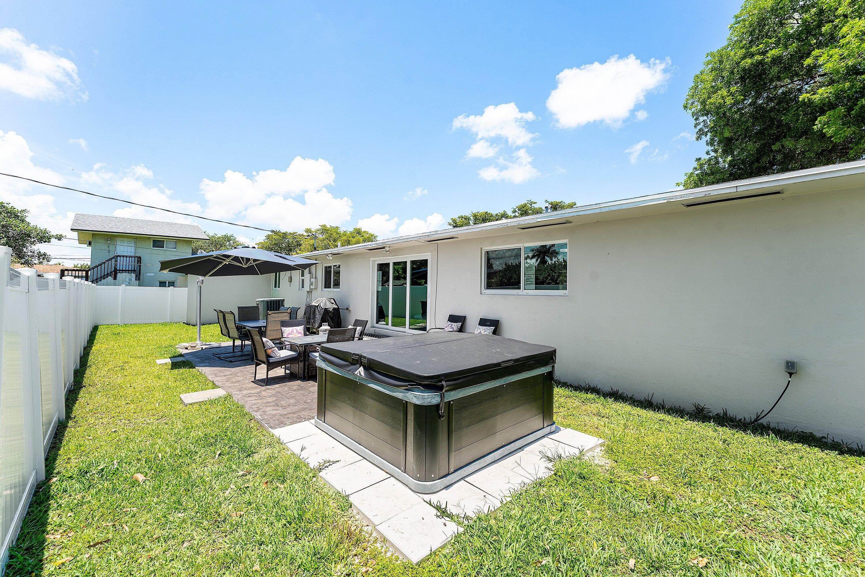 214 SE 5th Street, Dania Beach, FL 33004 32