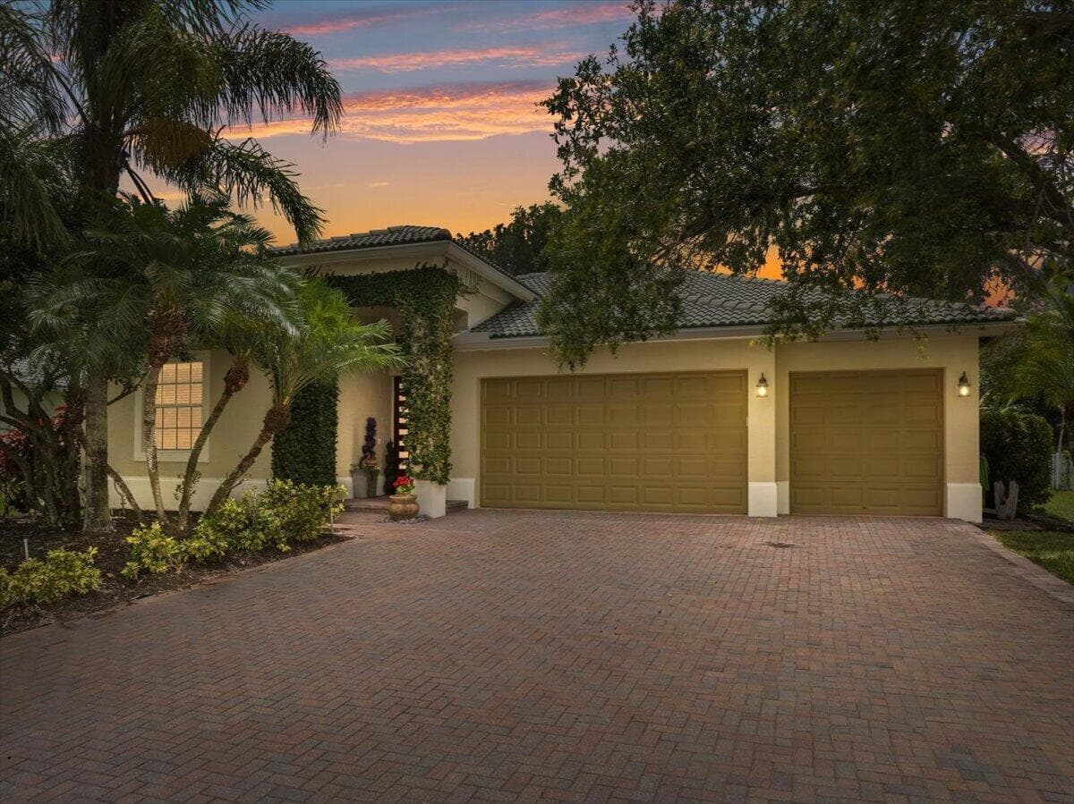 5185 Topaz Lane SW, Vero Beach, FL 32968