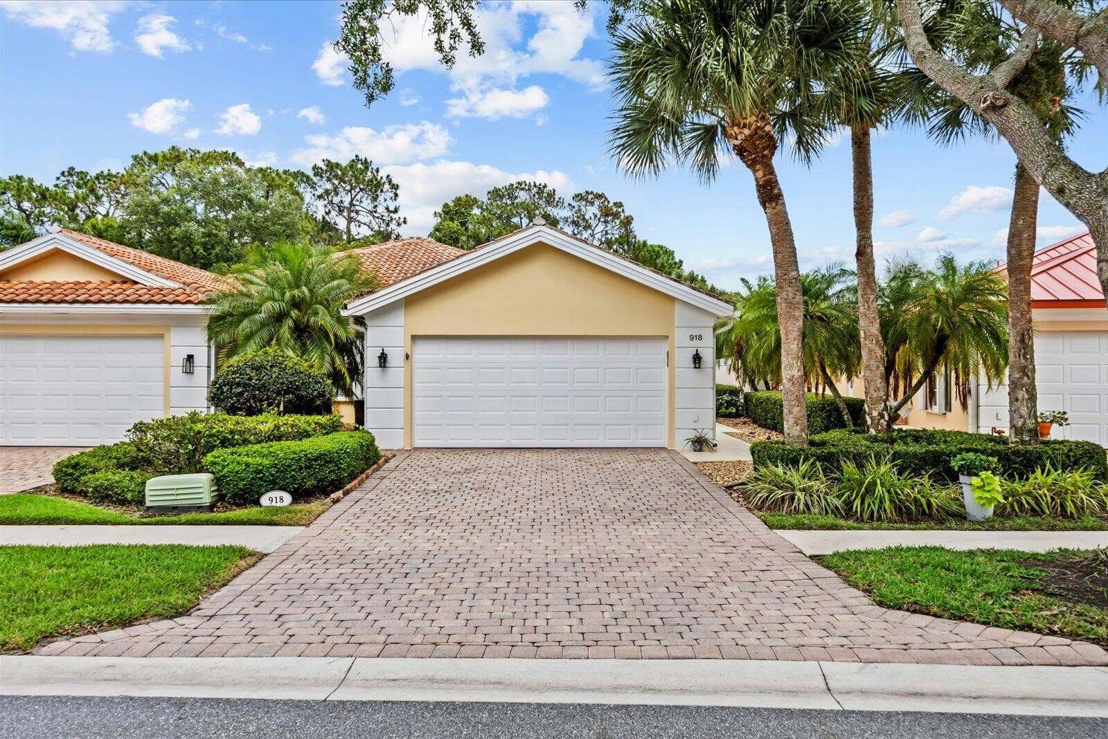 918 SW Balmoral Trace, Stuart, FL 34997 33