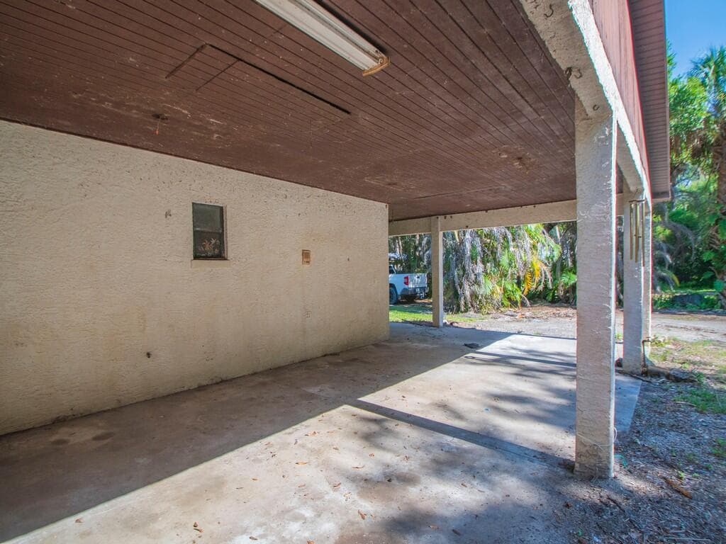 1408 Russell Lane, Fort Pierce, FL 34982 24