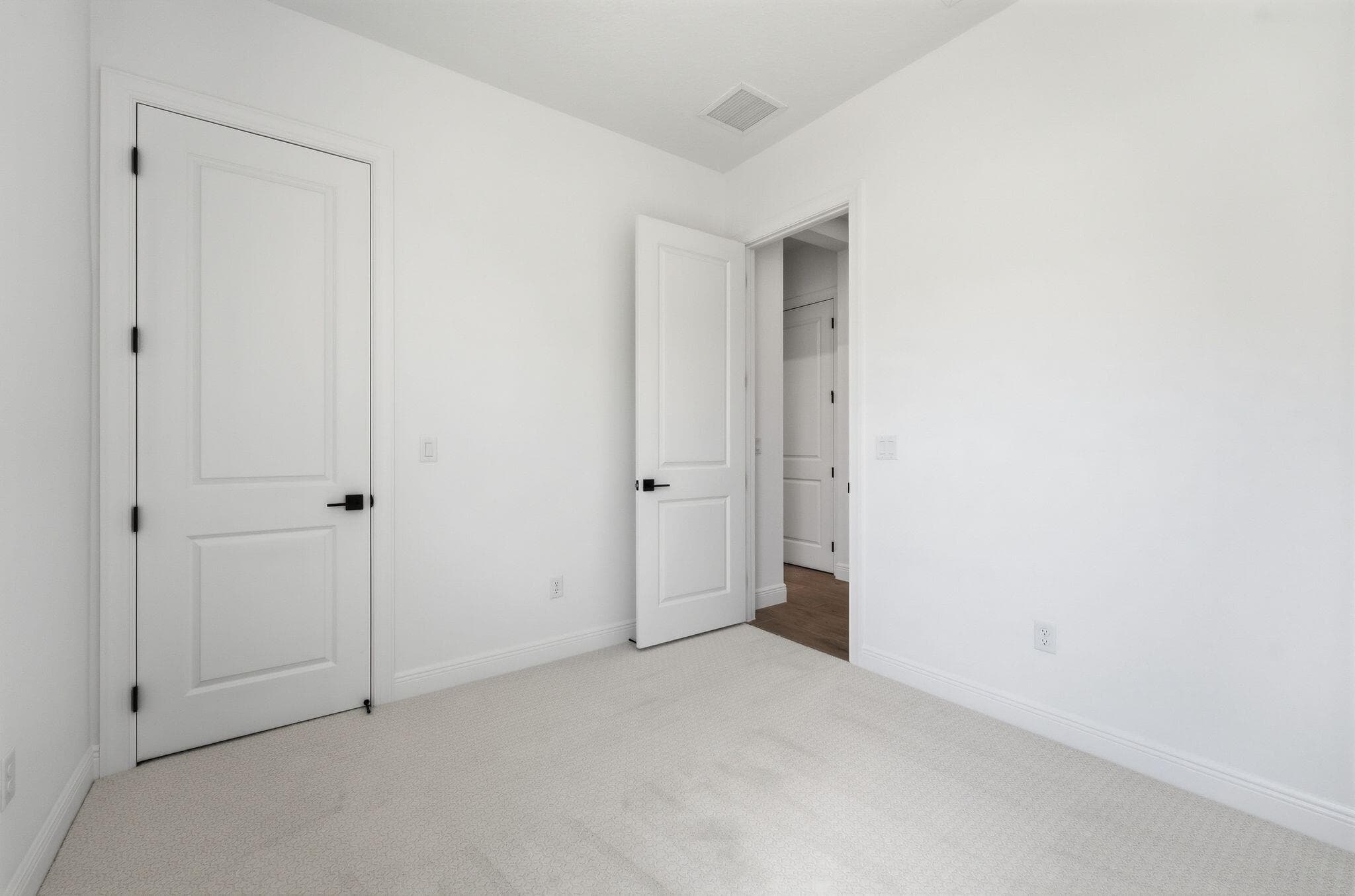 6783 68th Square, Vero Beach, FL 32967 30