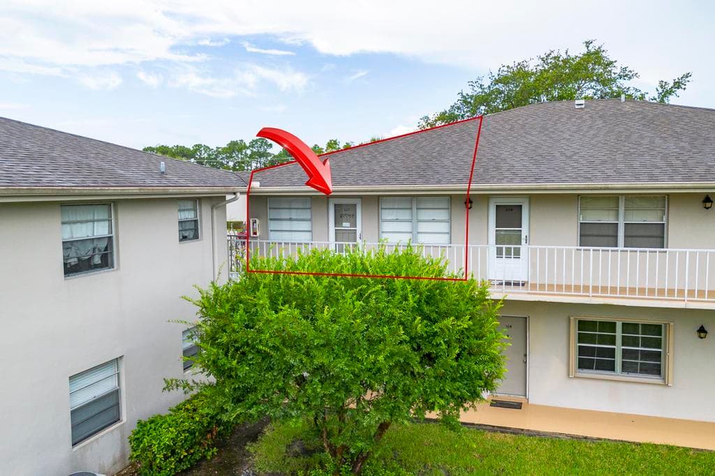 3 Lake Vista Trail 203, Port St. Lucie, FL 34952 2