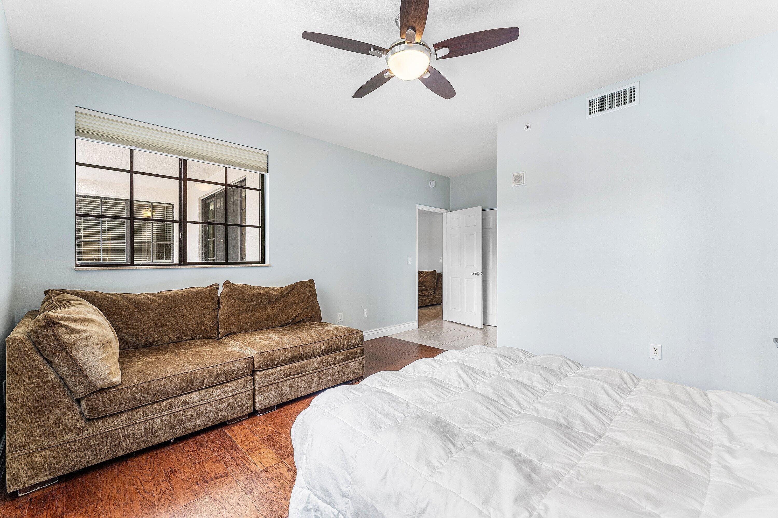 233 S Federal Highway 308, Boca Raton, FL 33432 12