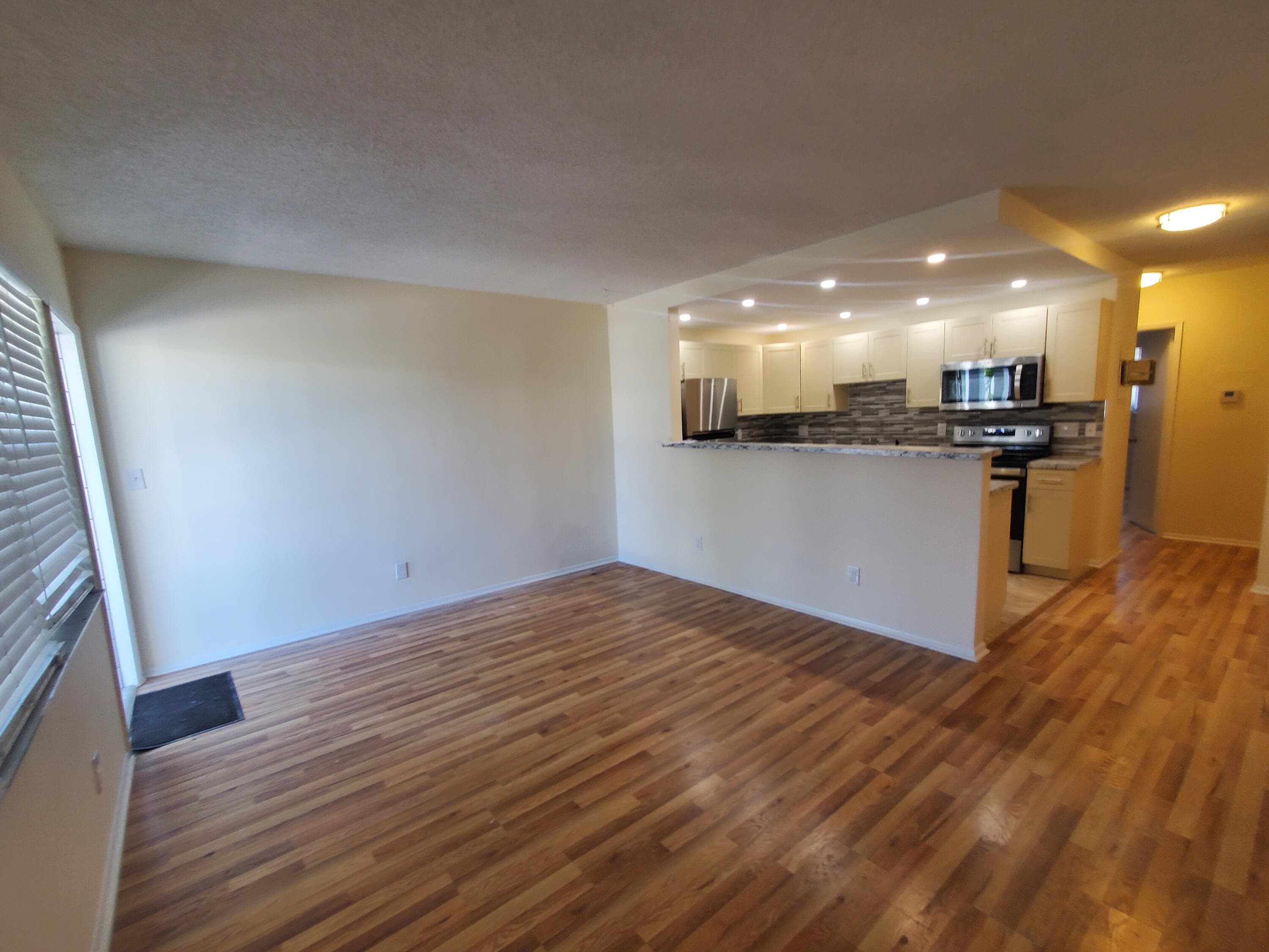 5203 NE 24th Terrace B206, Fort Lauderdale, FL 33308 4