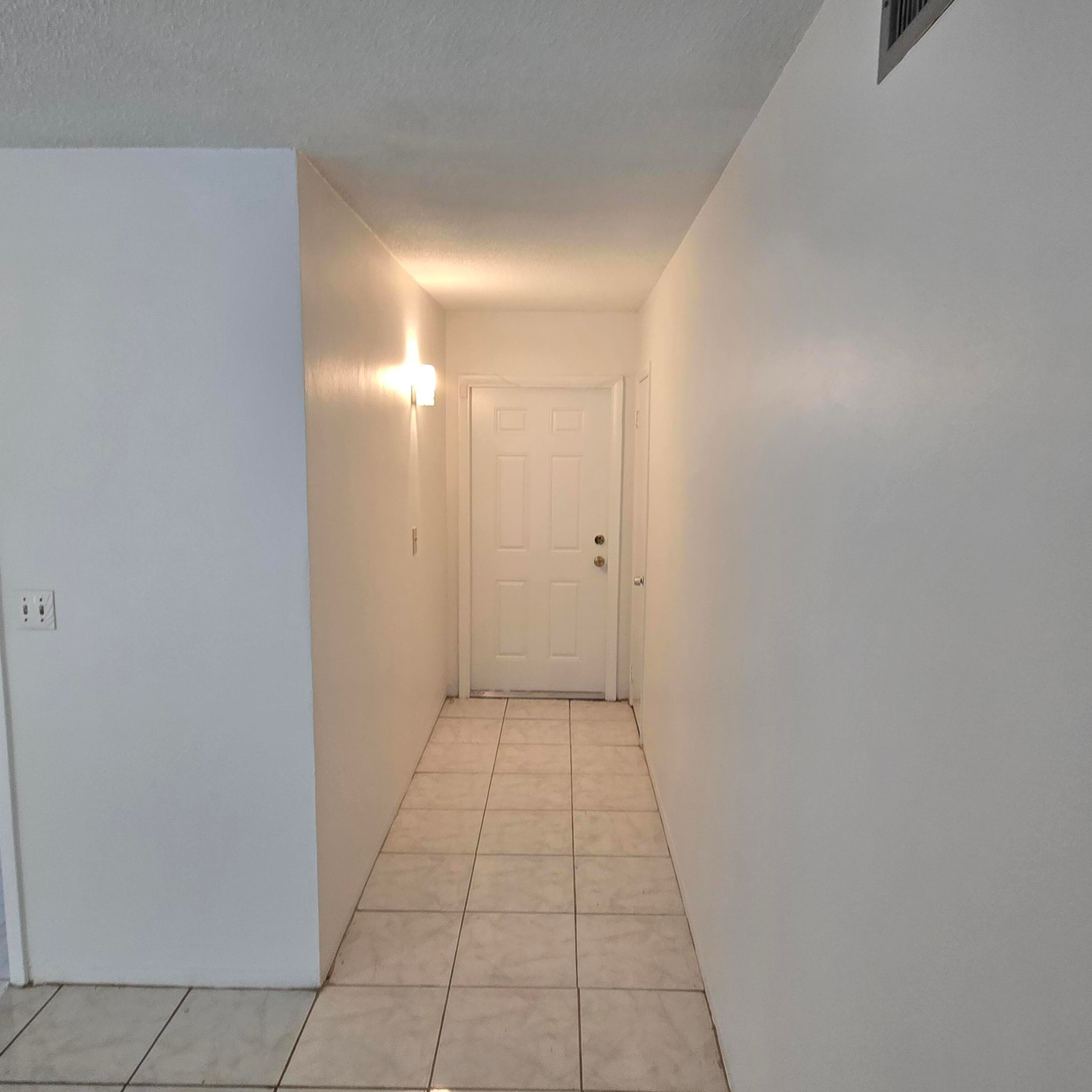 5420 NW 11th Street 202, Plantation, FL 33313 5