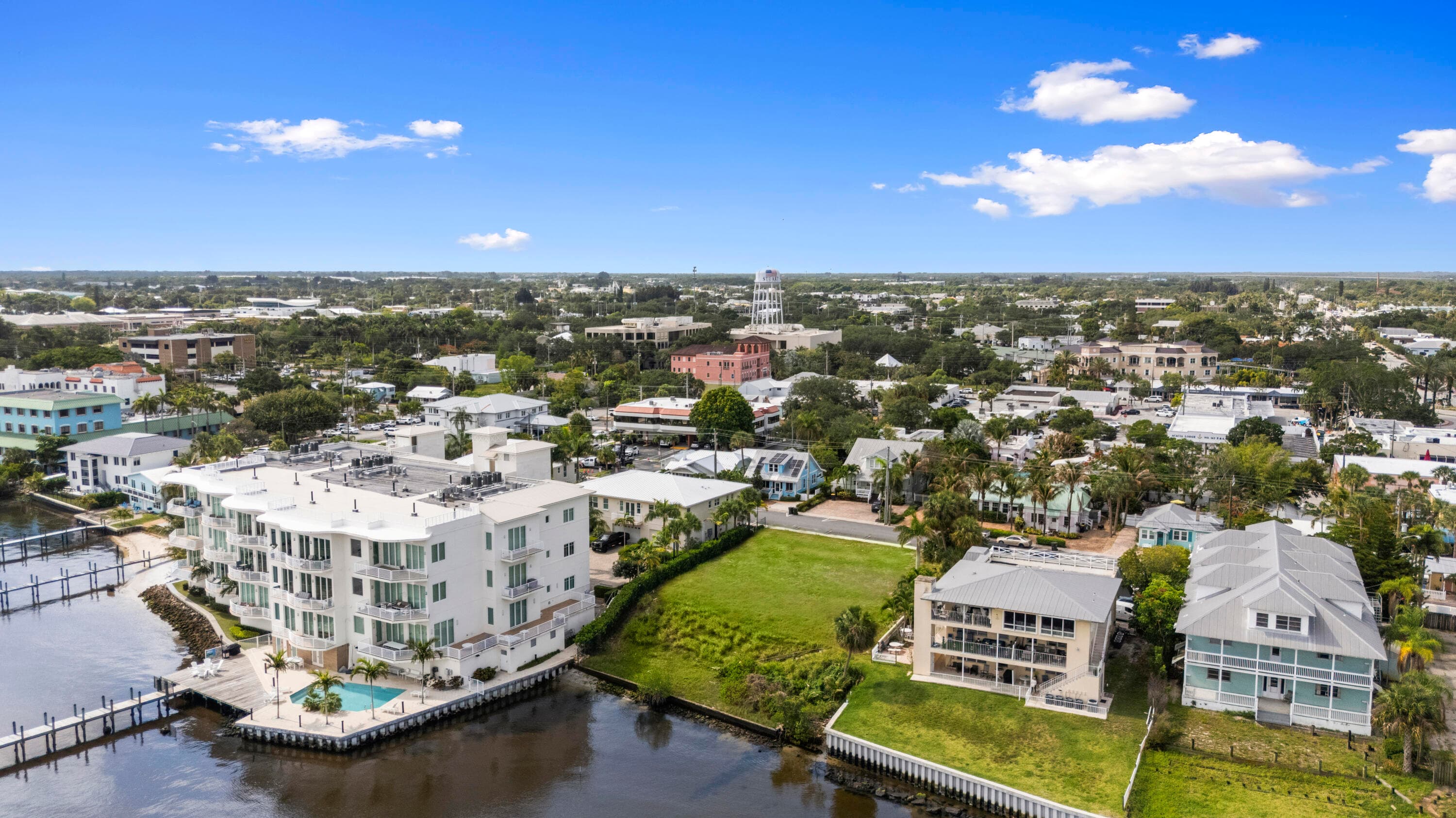 39 SE Seminole Street, Stuart, FL 34994 5