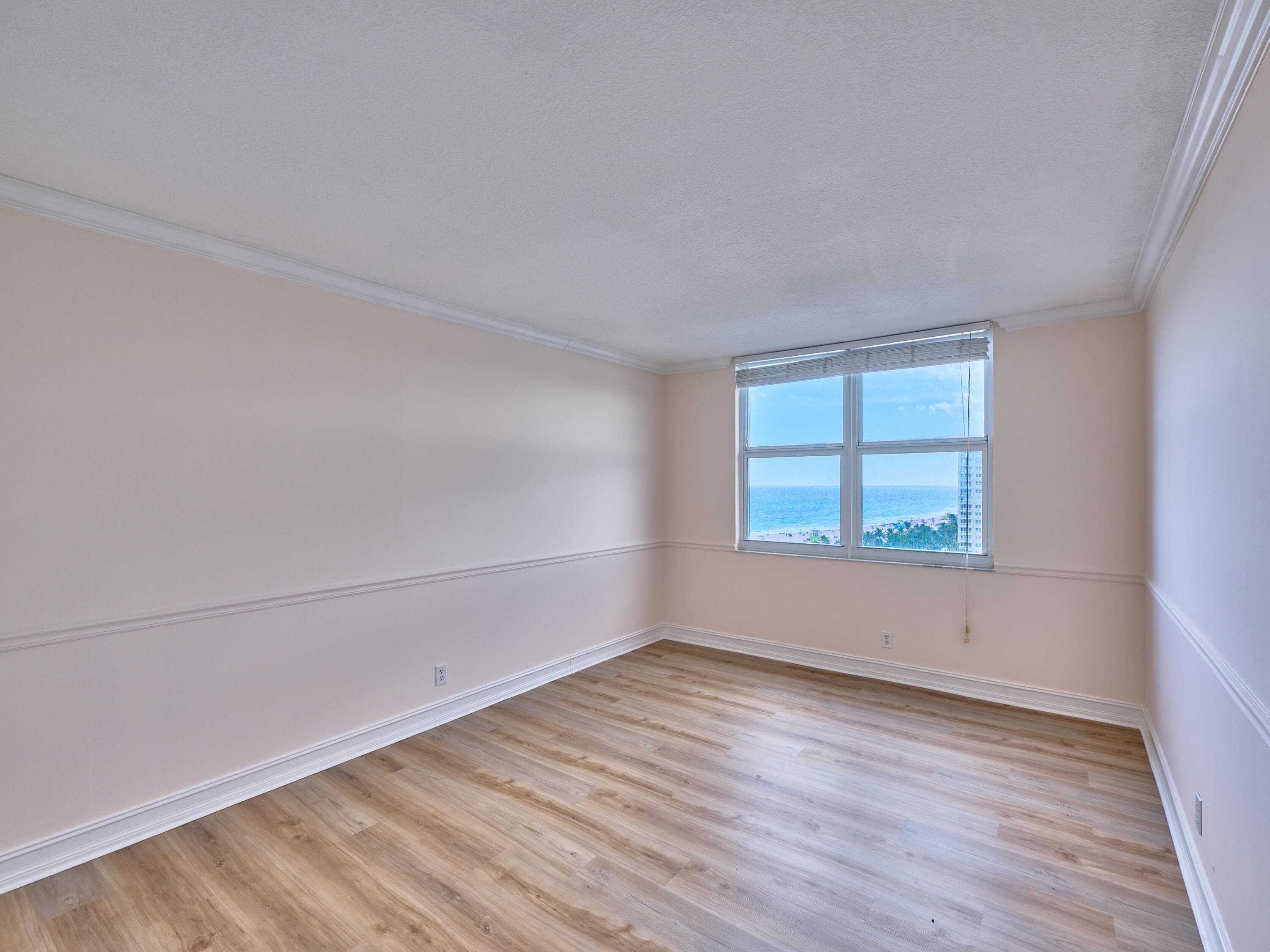 305 N Pompano Beach Boulevard 1204, Pompano Beach, FL 33062 20