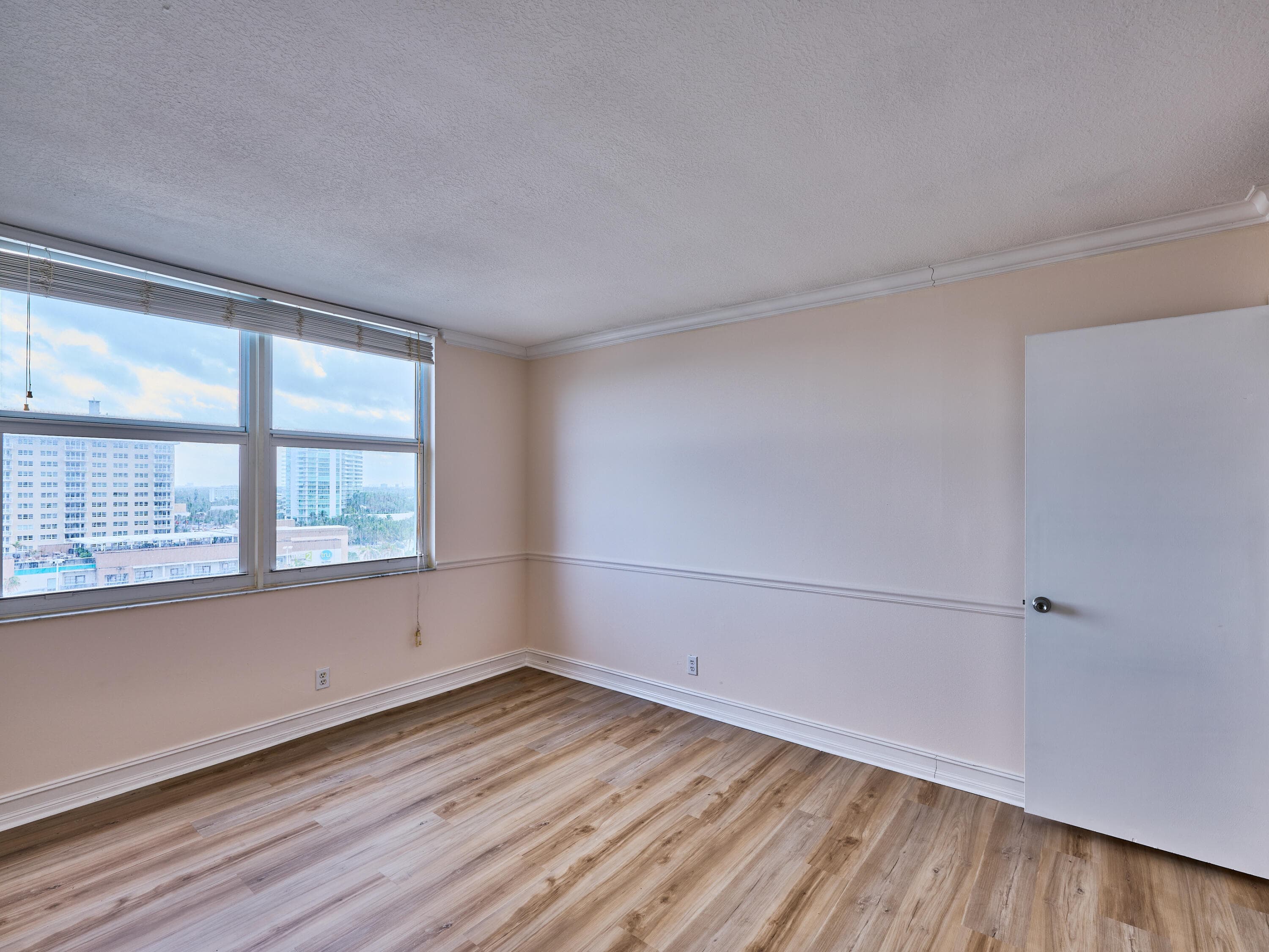 305 N Pompano Beach Boulevard 1204, Pompano Beach, FL 33062 24