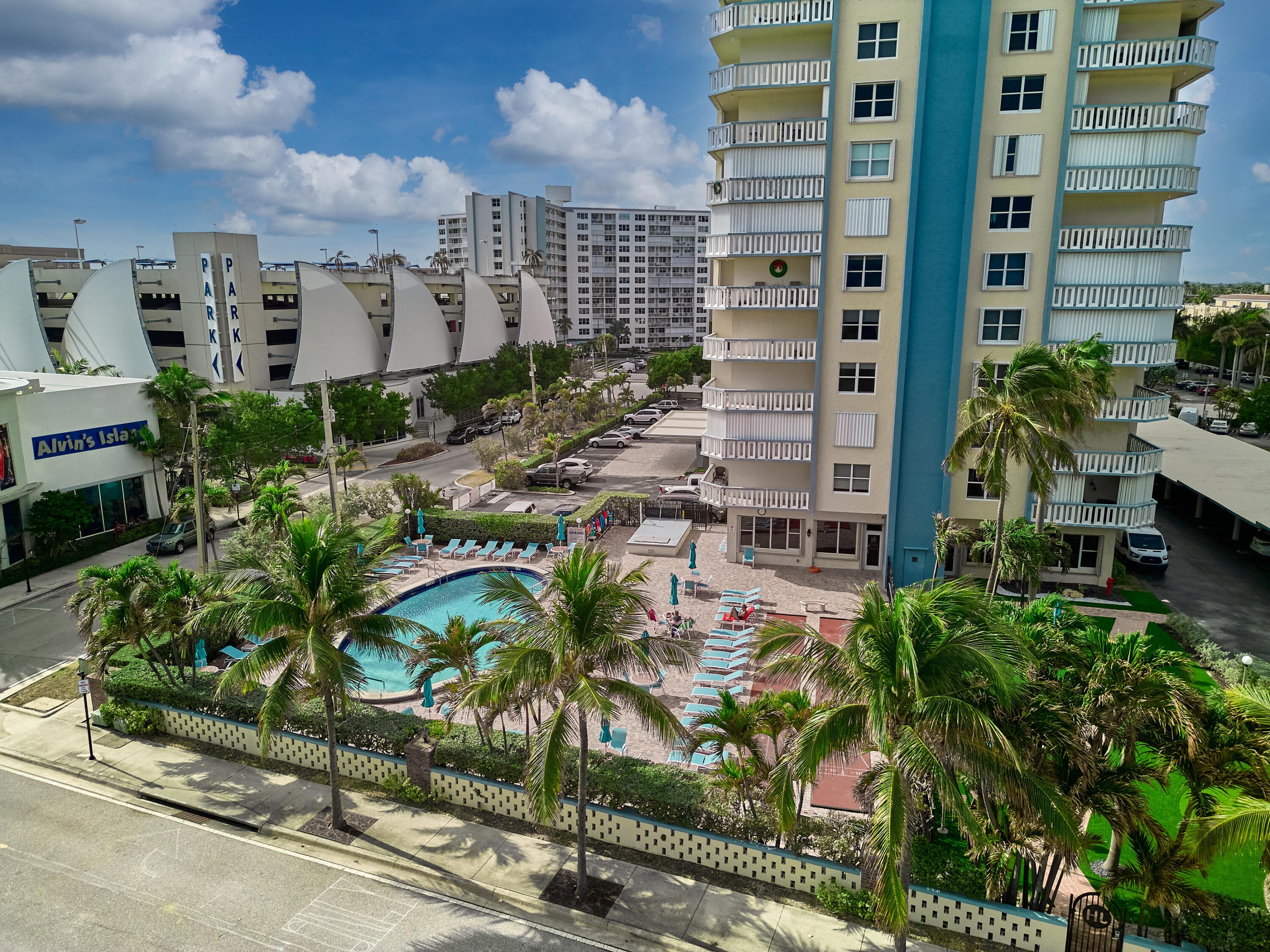 305 N Pompano Beach Boulevard 1204, Pompano Beach, FL 33062 41