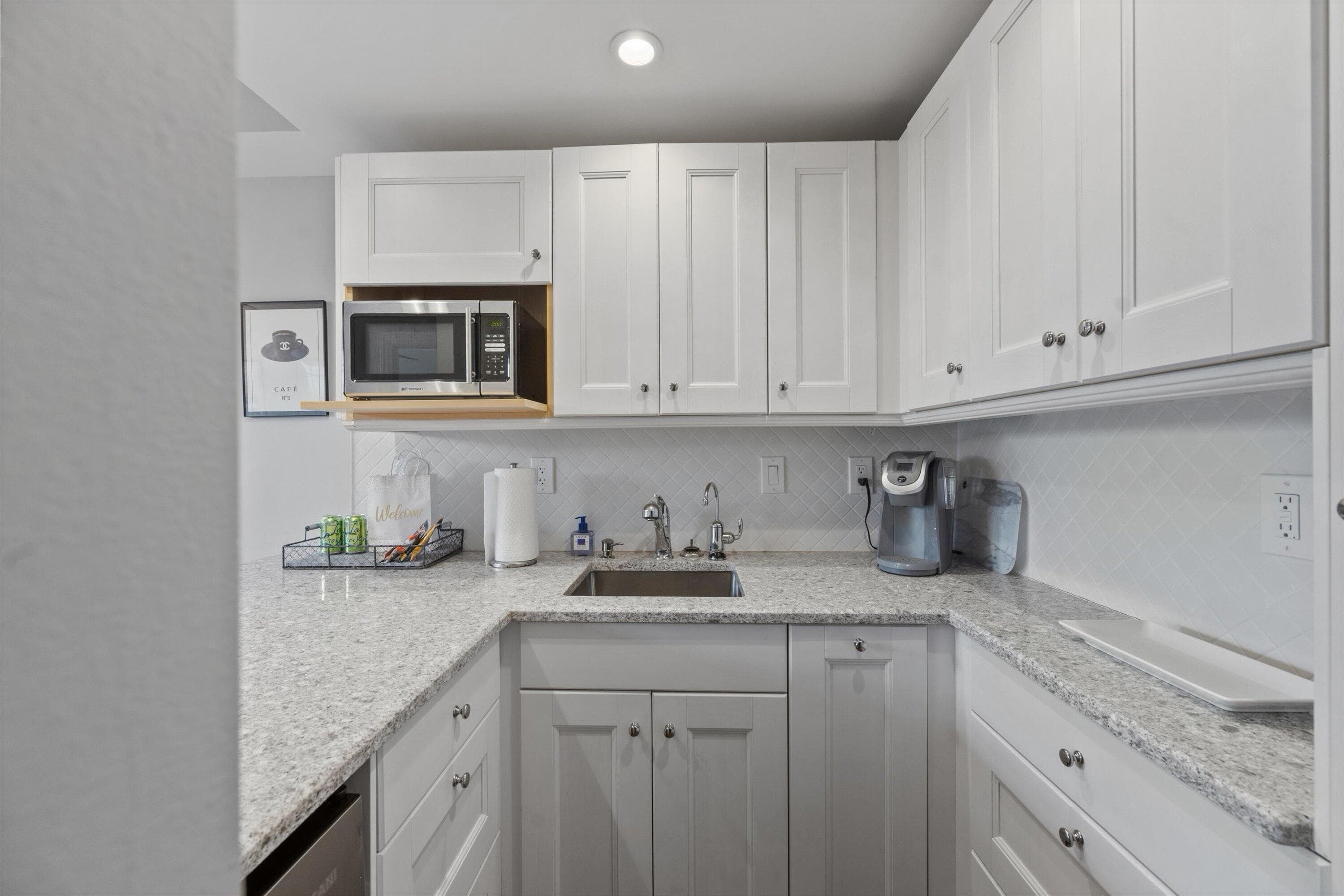 235 Sunrise Avenue 3232, Palm Beach, FL 33480 10