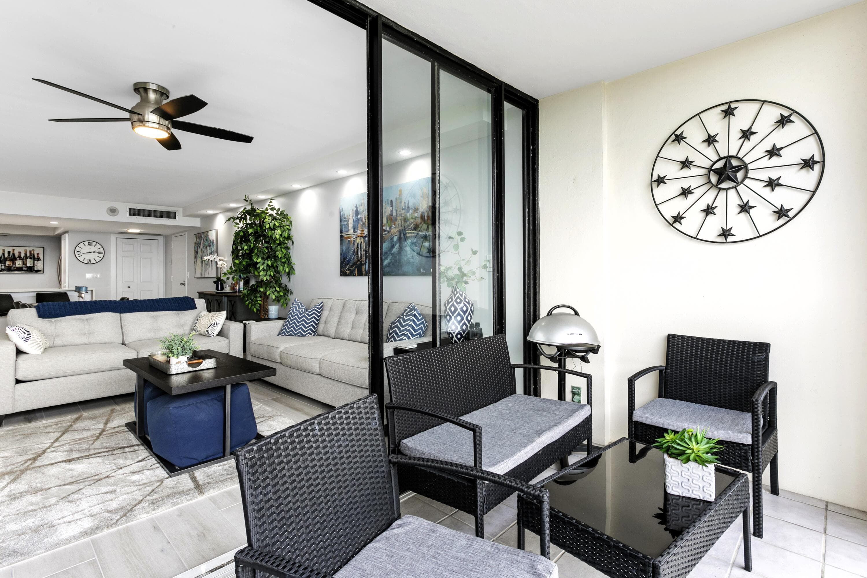 2400 Presidential Way 1803, West Palm Beach, FL 33401 21