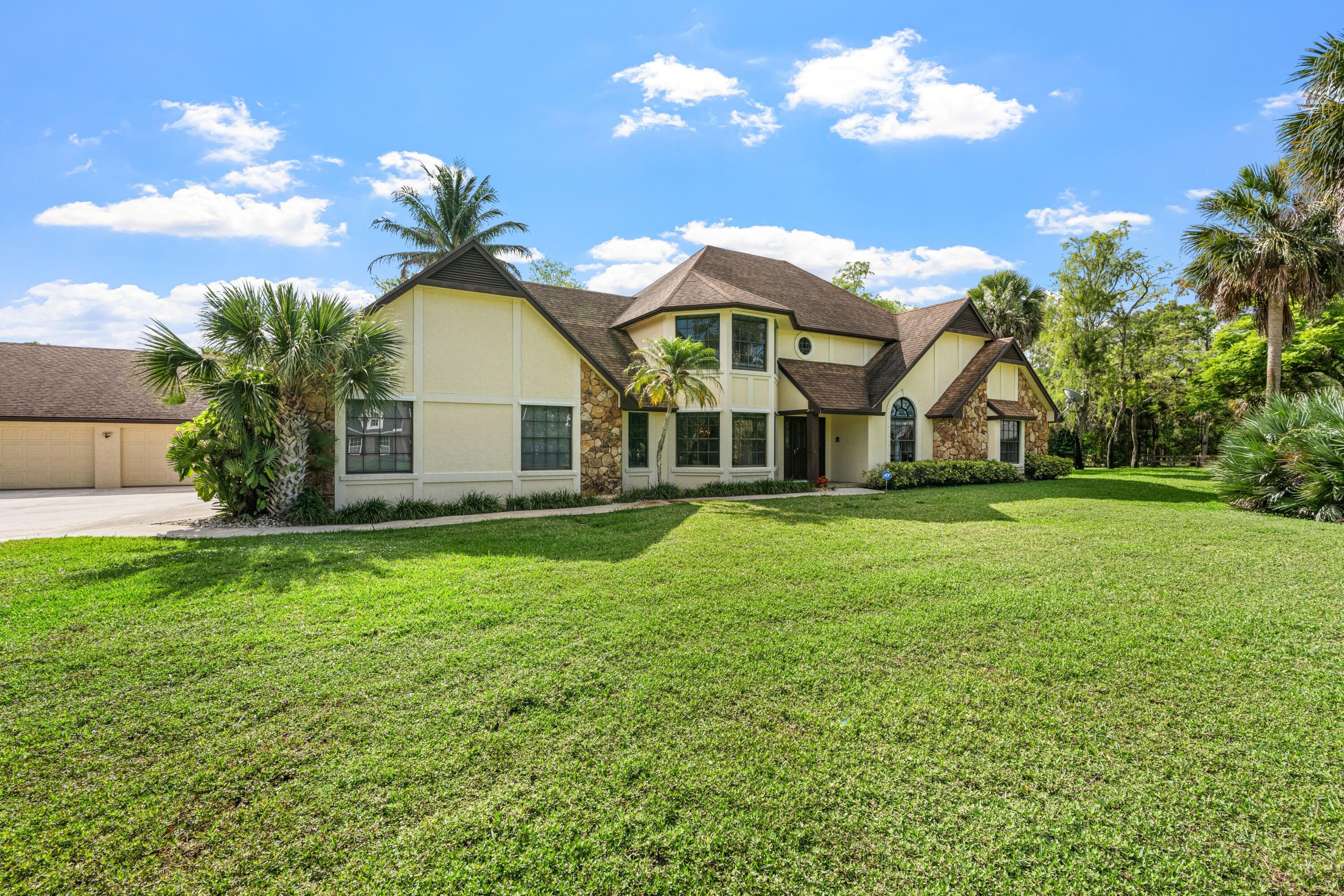 3693 Valley Park Way, Lake Worth, FL 33467