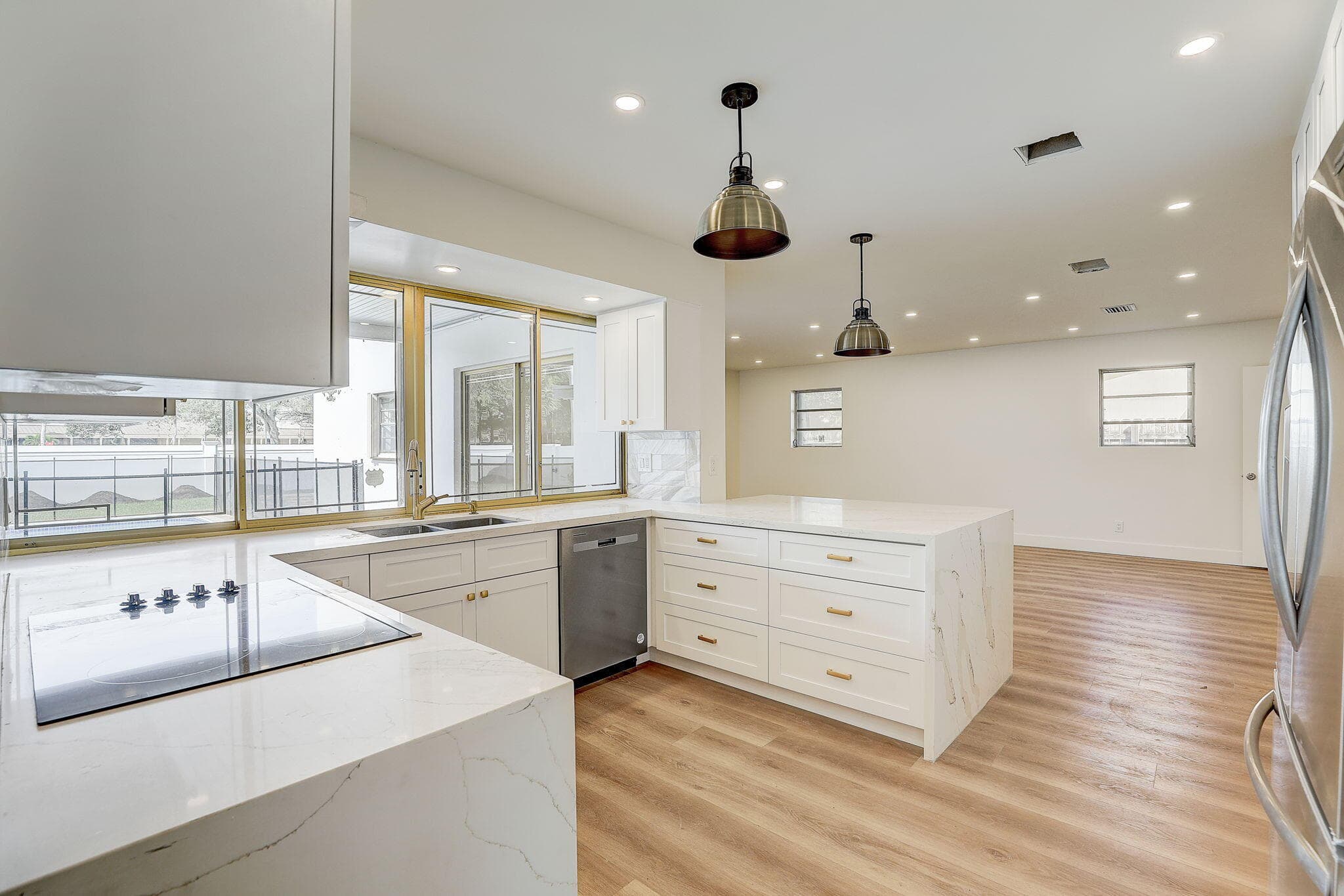3900 N 45th Avenue, Hollywood, FL 33021 5