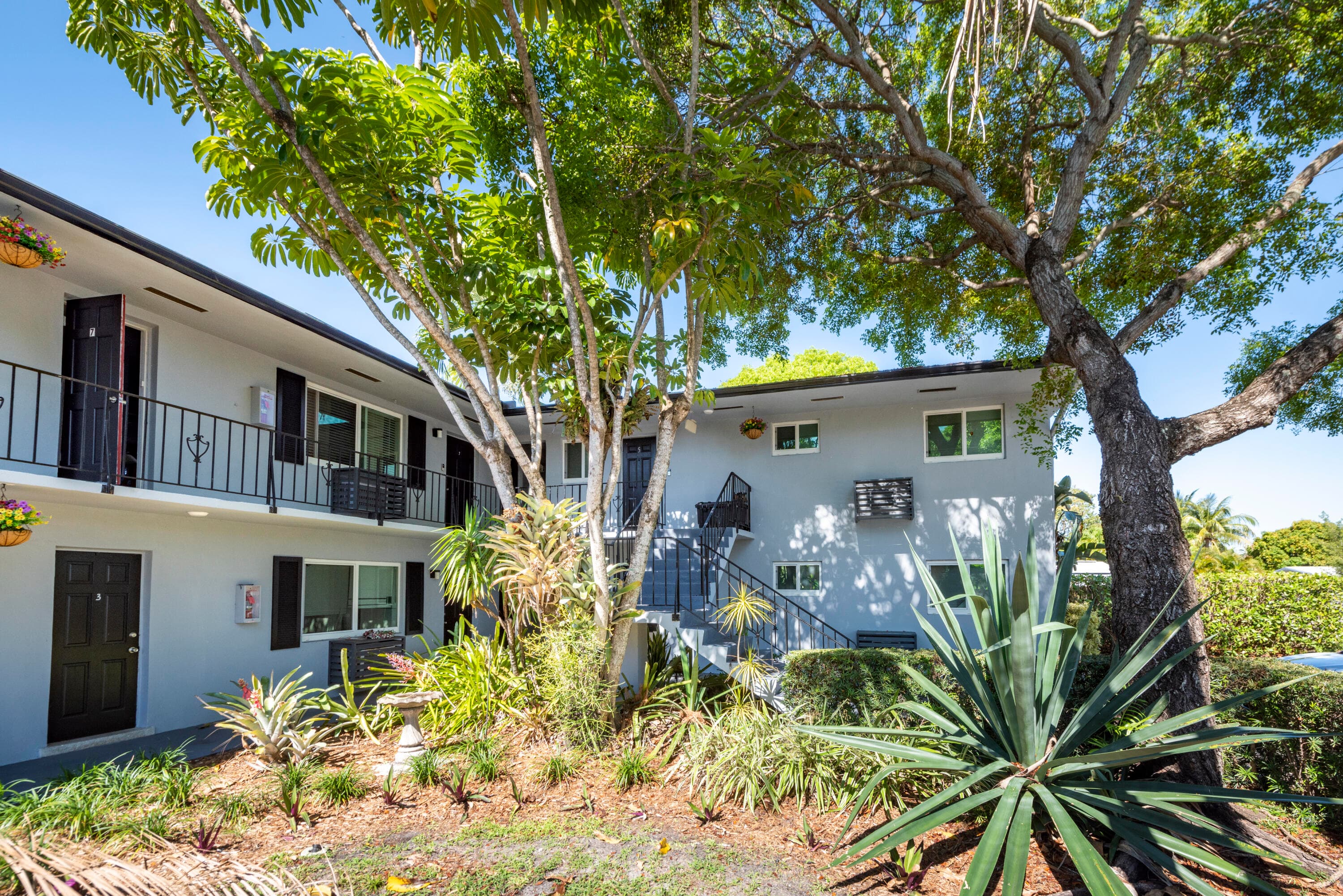 806 NE 16th Place 1-8, Fort Lauderdale, FL 2