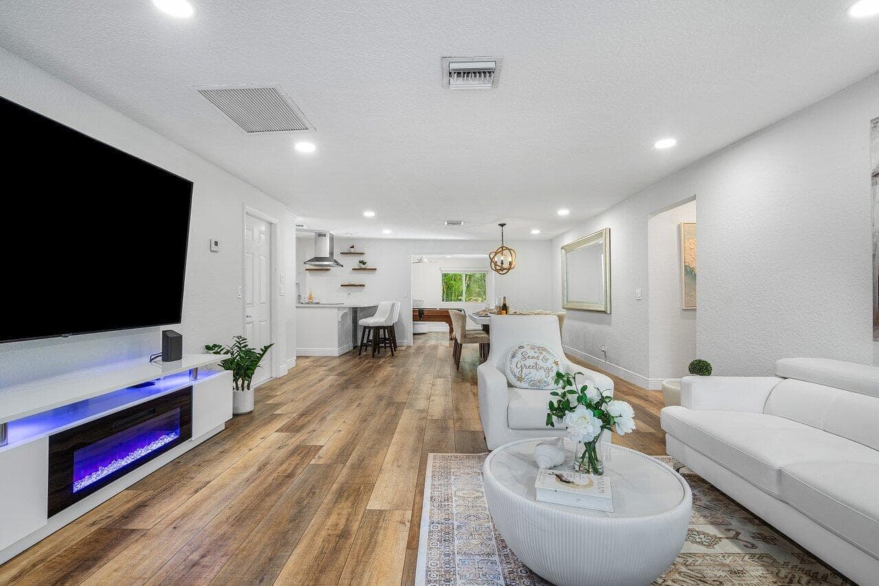 671 Lindell Boulevard, Delray Beach, FL 33444 7