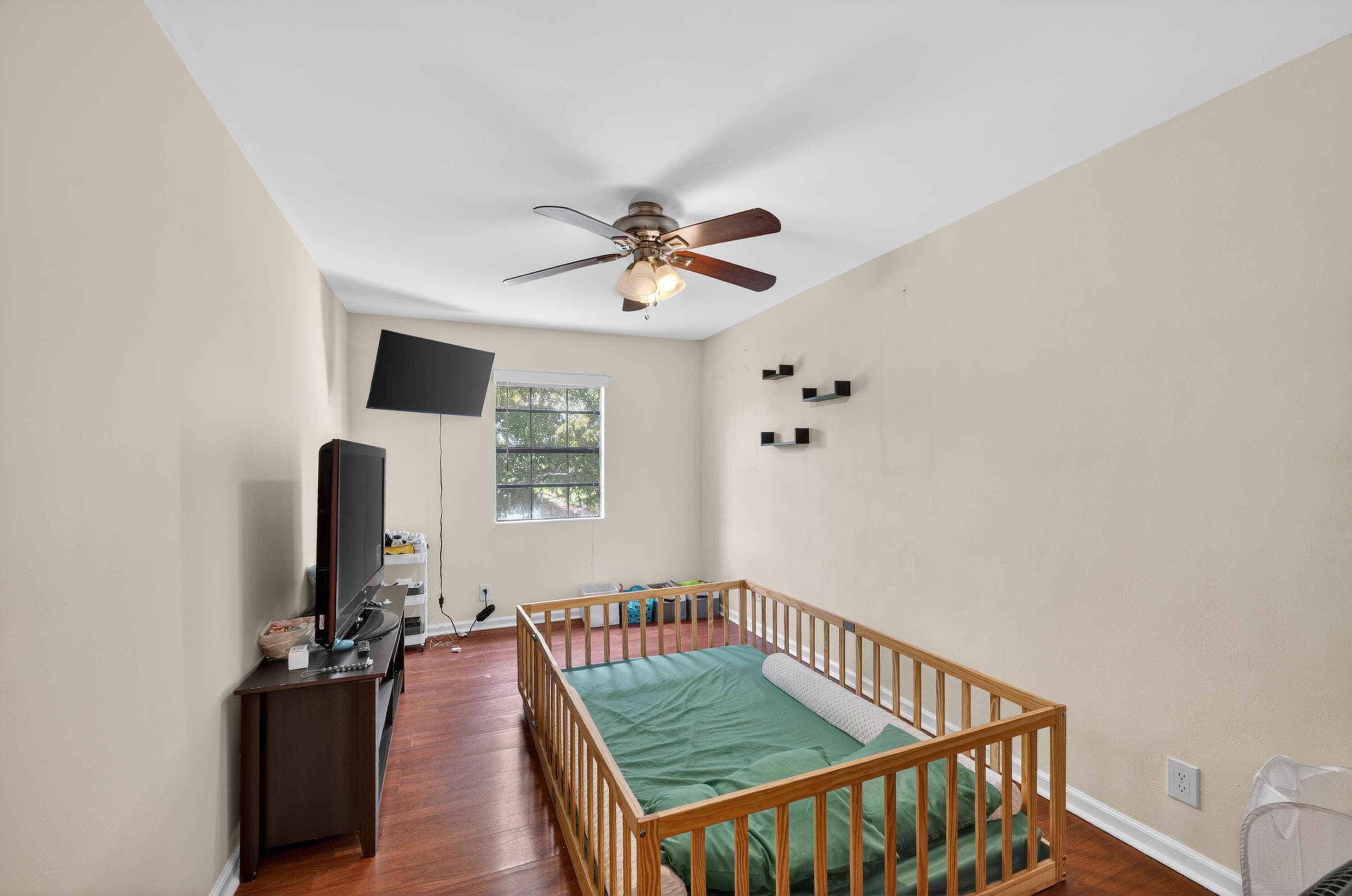 9409 NW 42nd Street, Sunrise, FL 33351 11