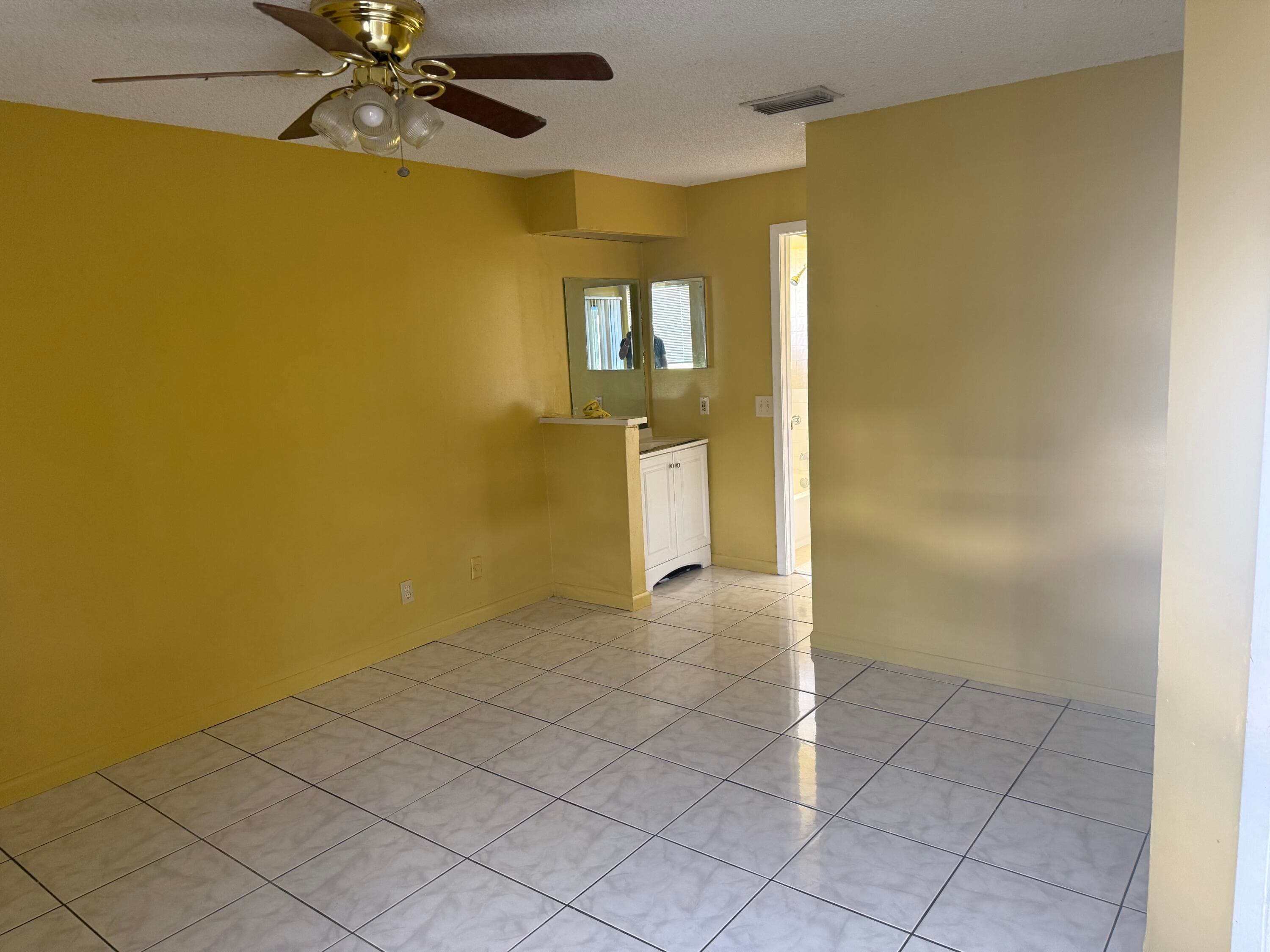 2511 NW 56th Avenue 111, Lauderhill, FL 33313 5