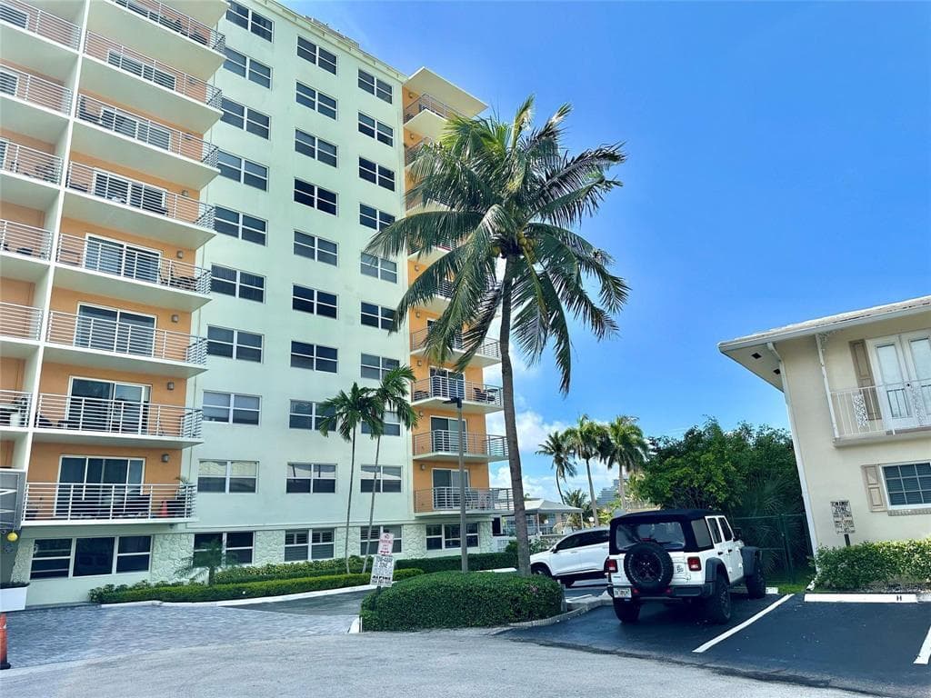 2900 NE 30th Street K9, Fort Lauderdale, FL 33306 7
