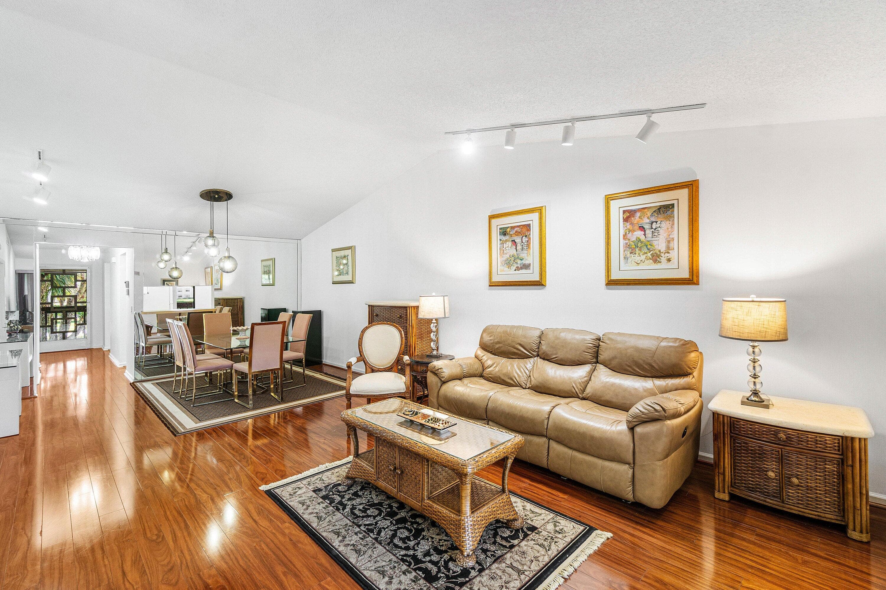 10137 Mangrove Drive 203, Boynton Beach, FL 33437 3