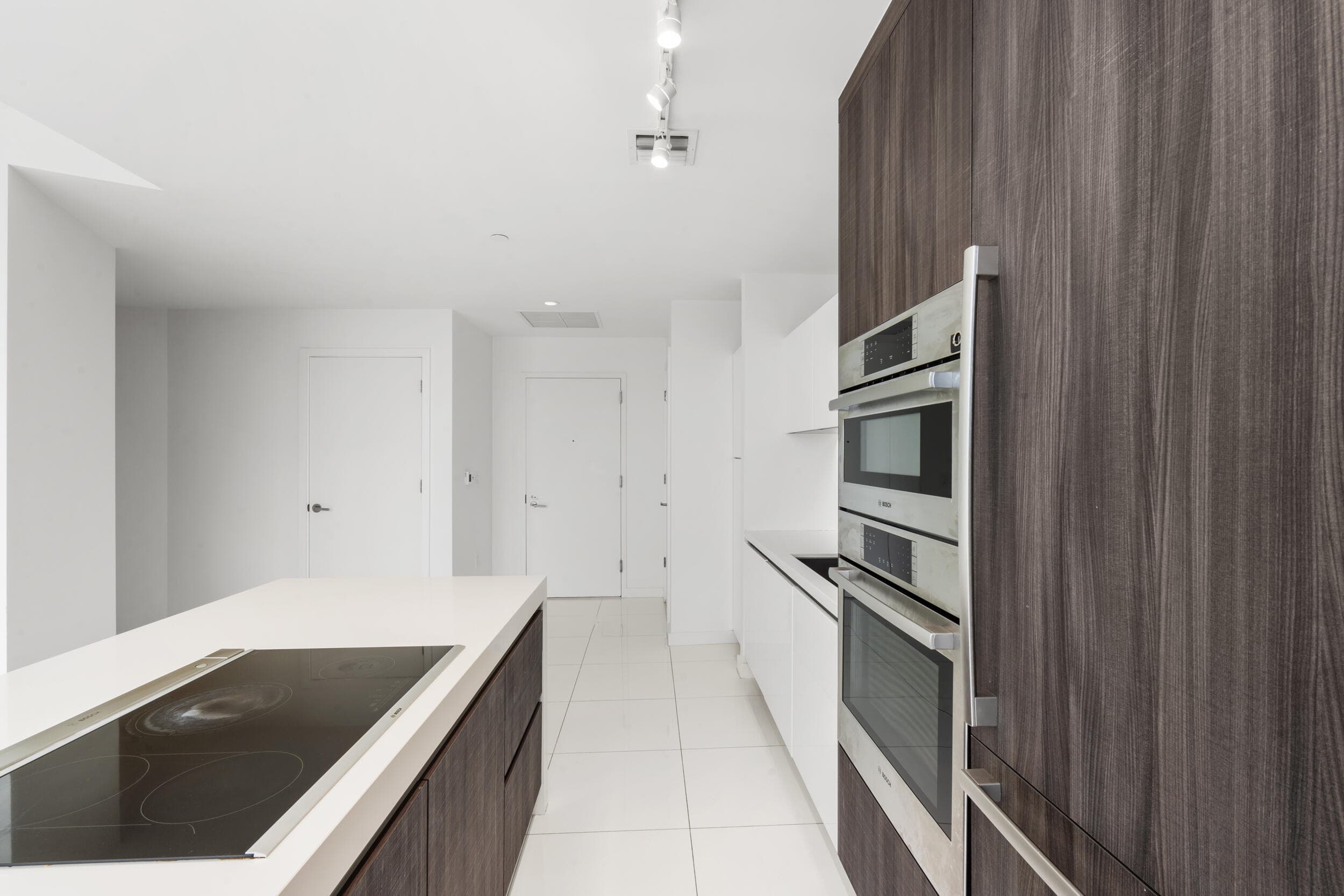 851 NE 1st Avenue 3202, Miami, FL 33130 4