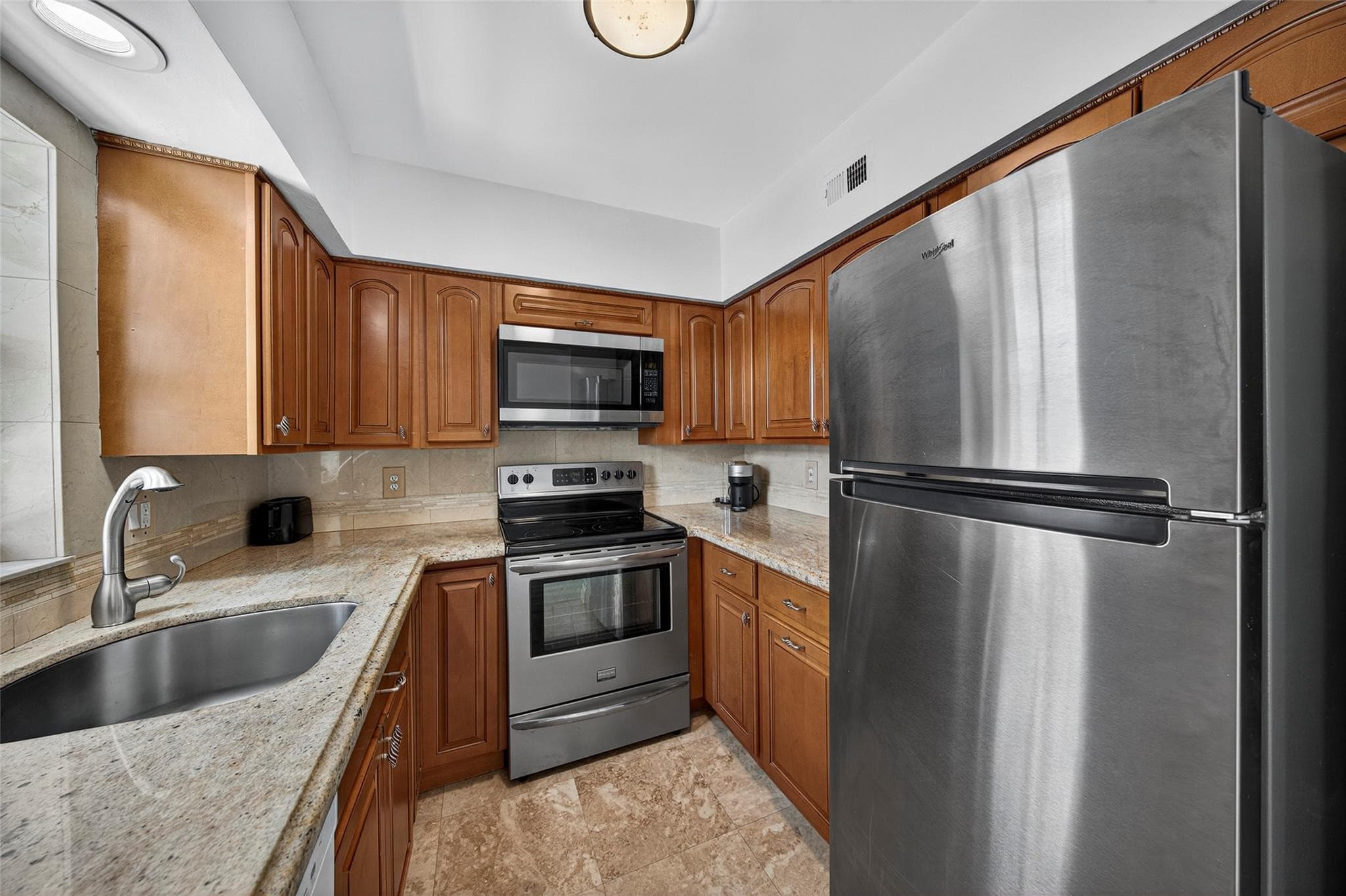 2708 NE 14th Street Causeway 2, Pompano Beach, FL 33062 15