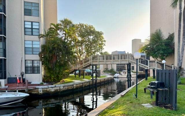 21 Royal Palm Way 2020, Boca Raton, FL 33432 50