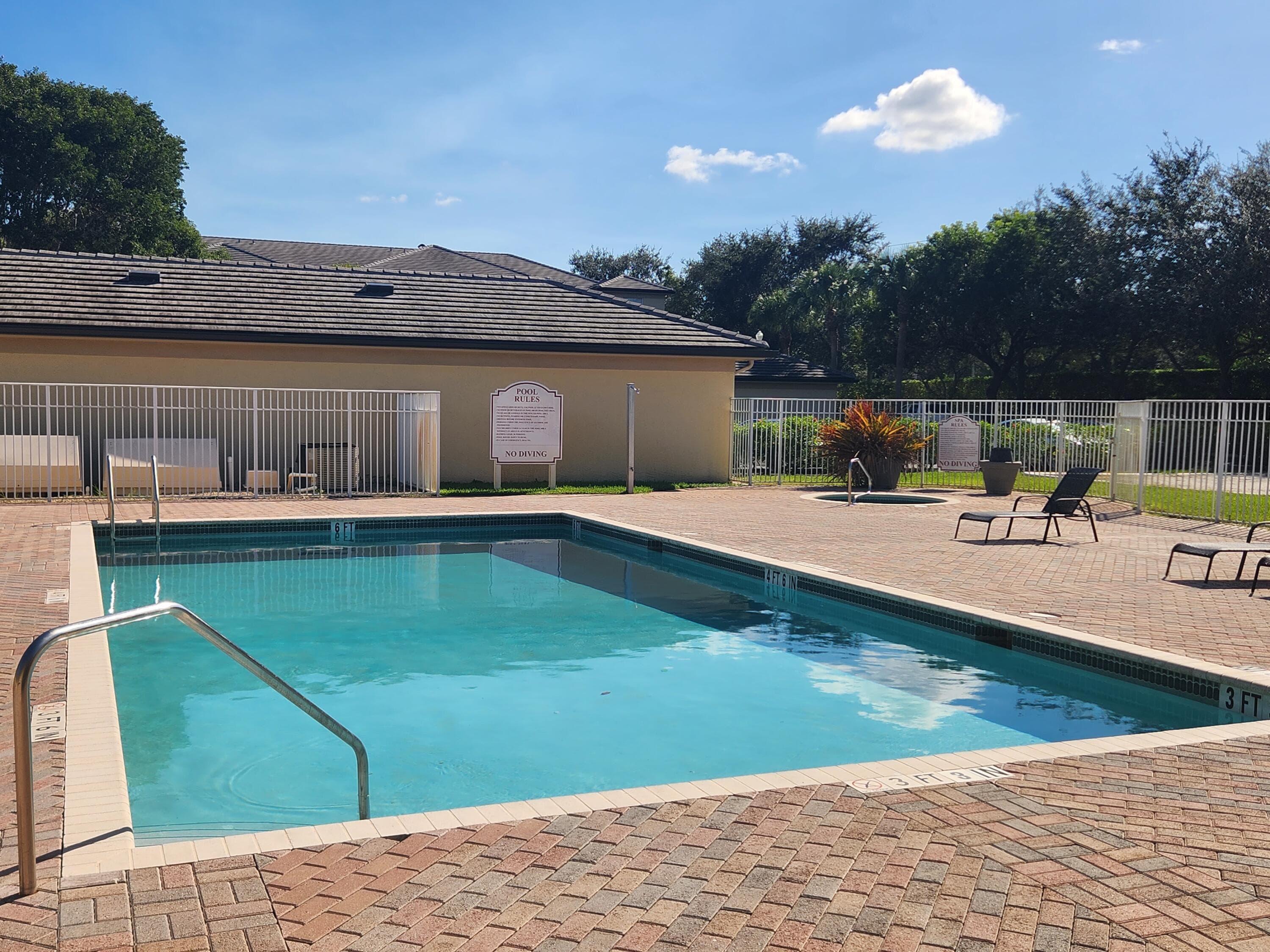 2060 Greenview Shores Boulevard 305, Wellington, FL 33414 14