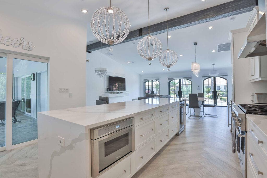 713 Forsyth Street, Boca Raton, FL 33487 11