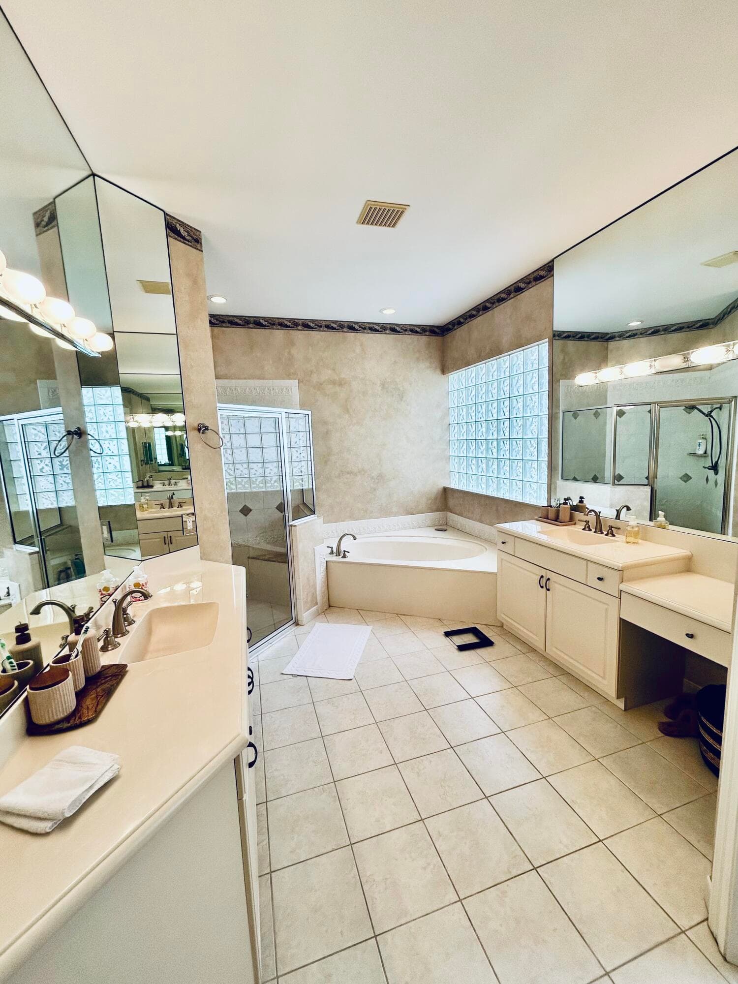 8452 Legend Club Drive, West Palm Beach, FL 33412 10