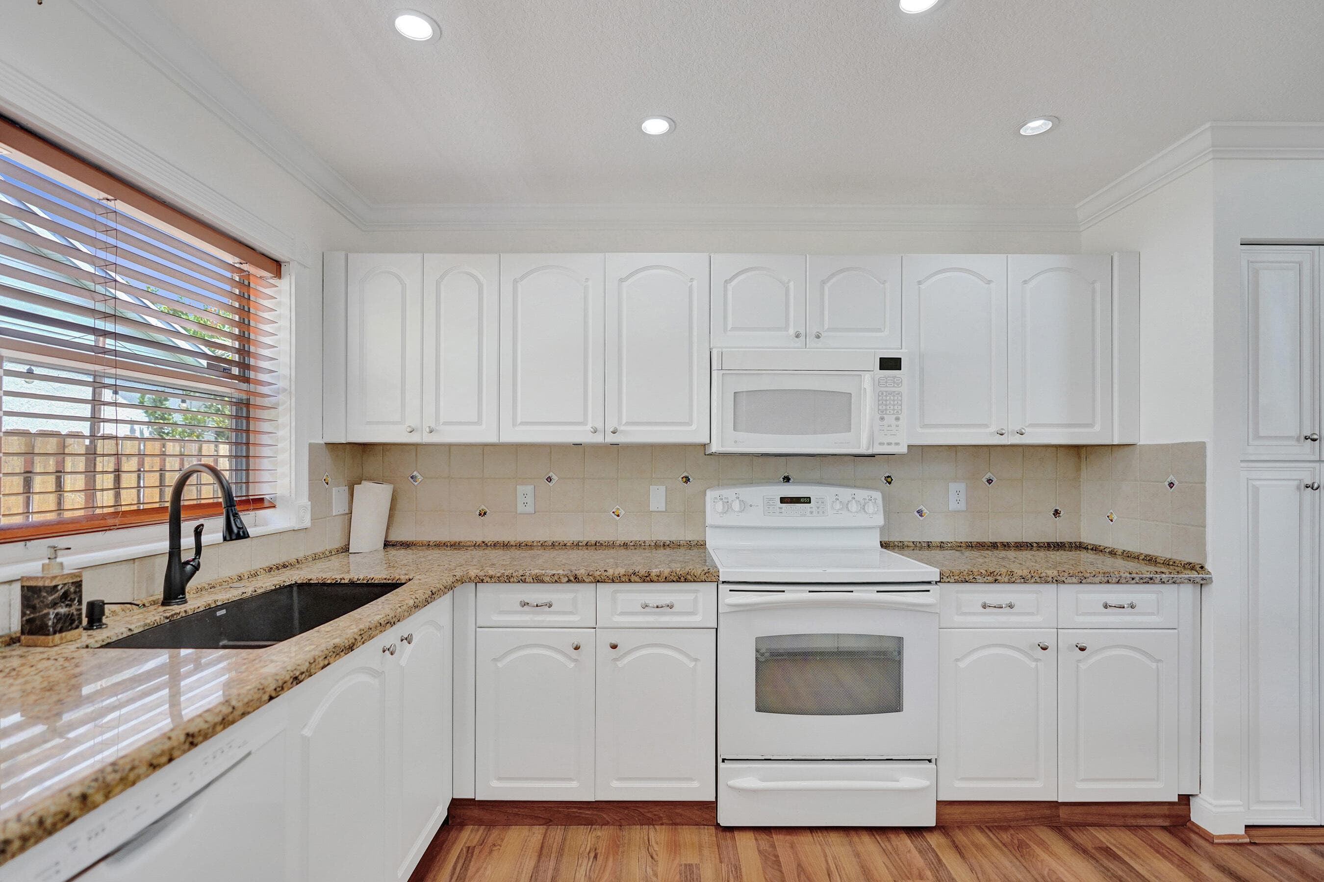 6817 Barnwell Drive, Boynton Beach, FL 33437 6